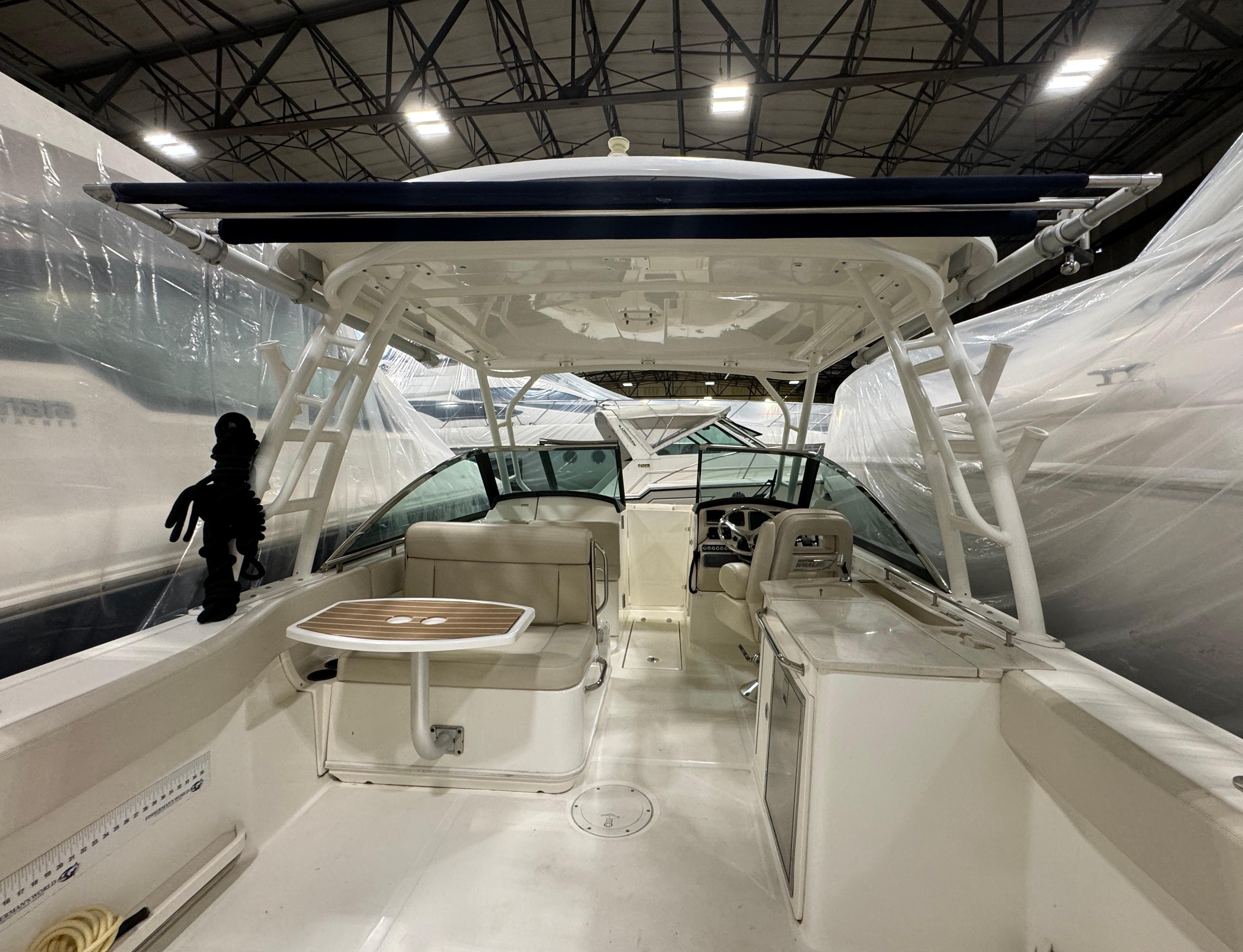 2016-boston-whaler-270-vantage-power-9738438-20250328123313357-1_XLARGE