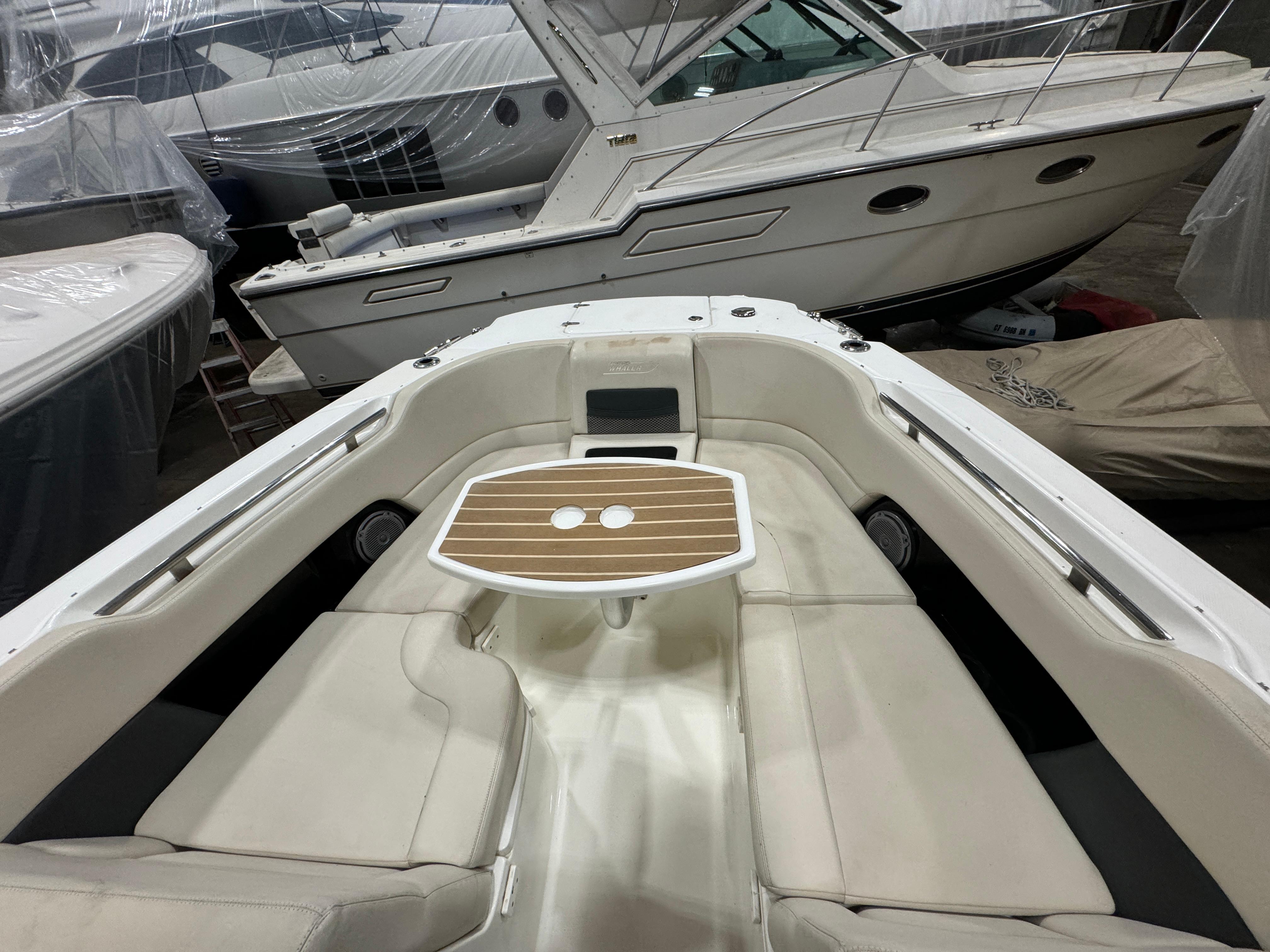 2016-boston-whaler-270-vantage-power-9738438-20250328123415410-1_XLARGE