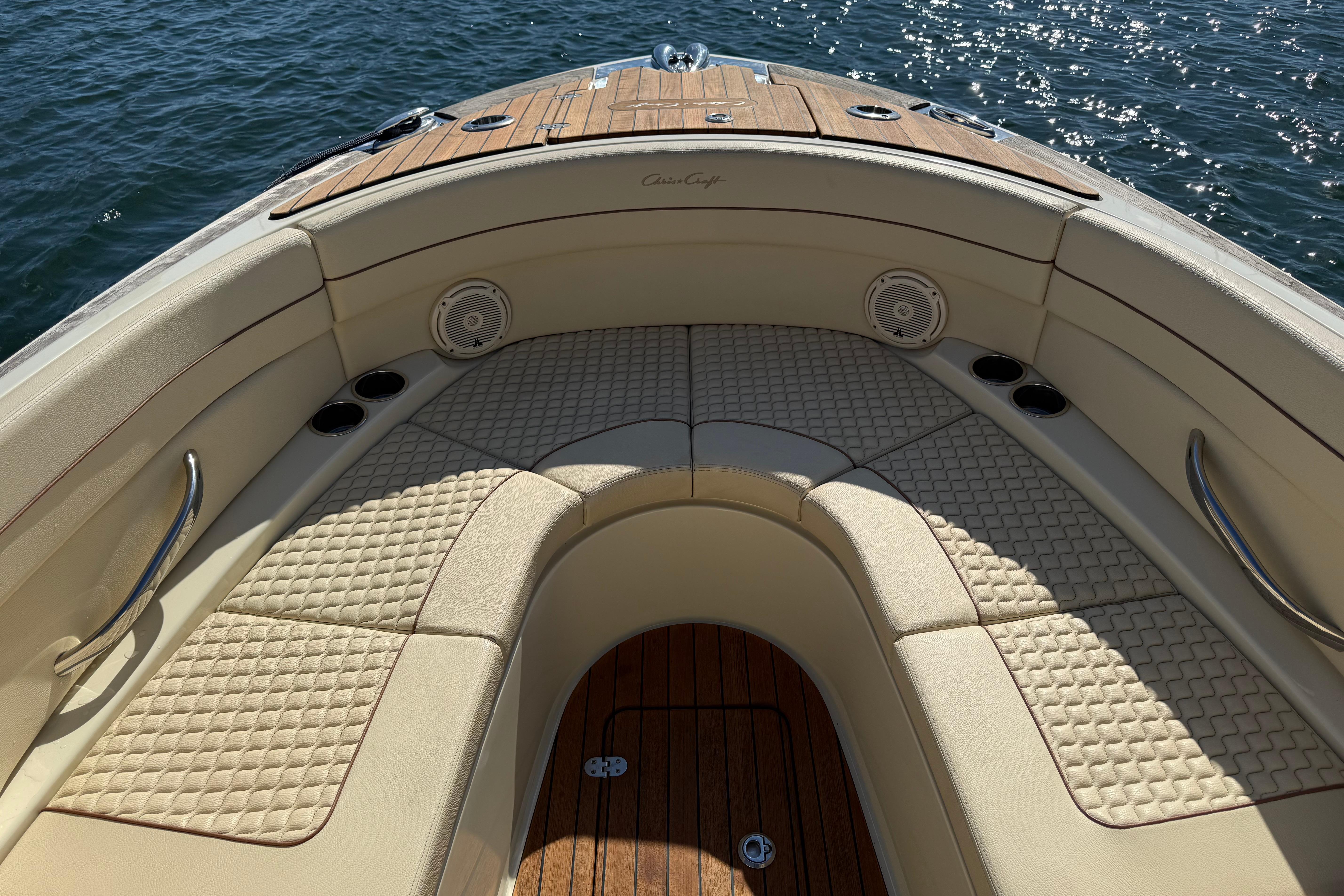 2019 Chris-Craft Launch 28 GT-22