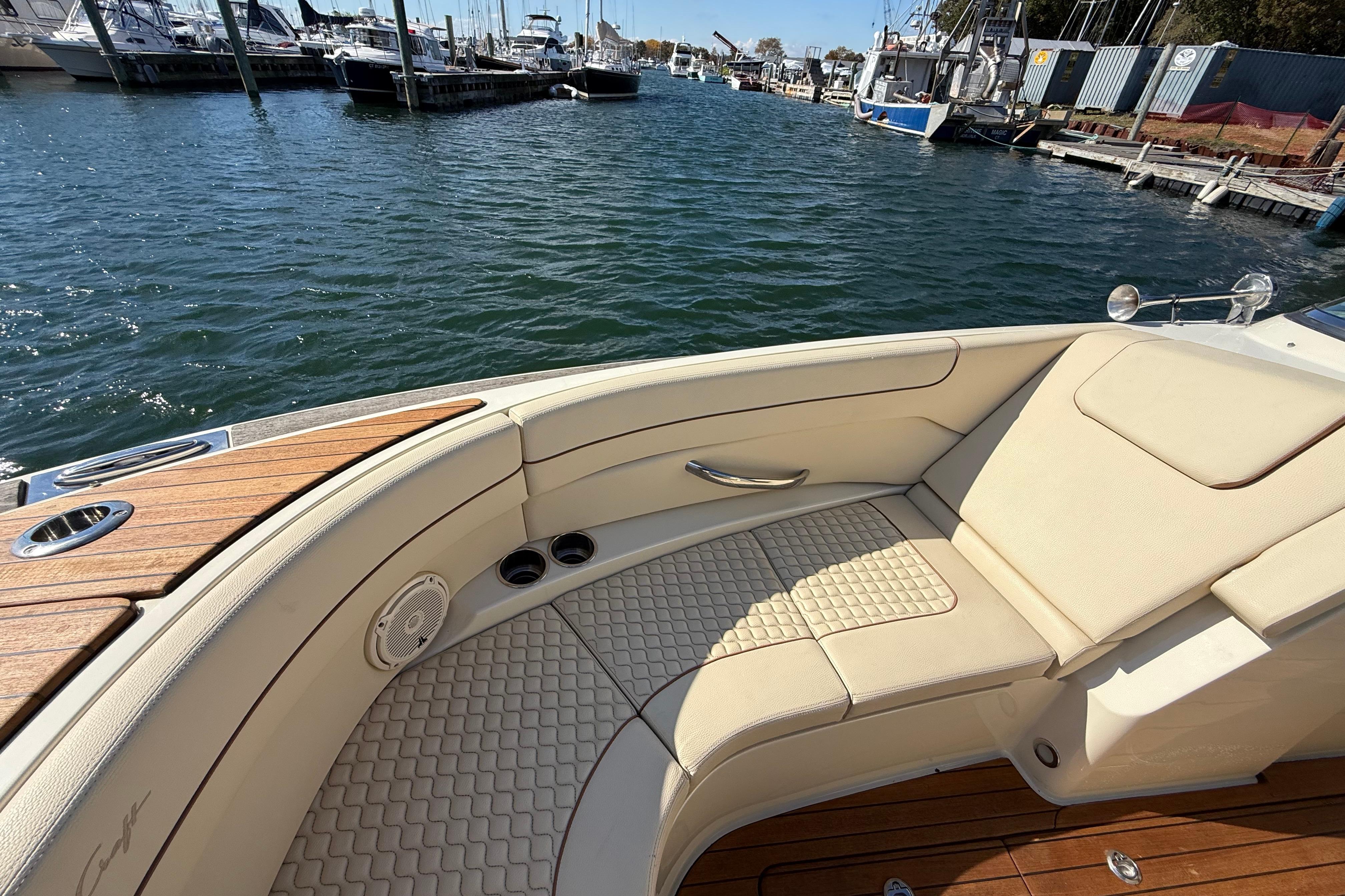 2019 Chris-Craft Launch 28 GT-25