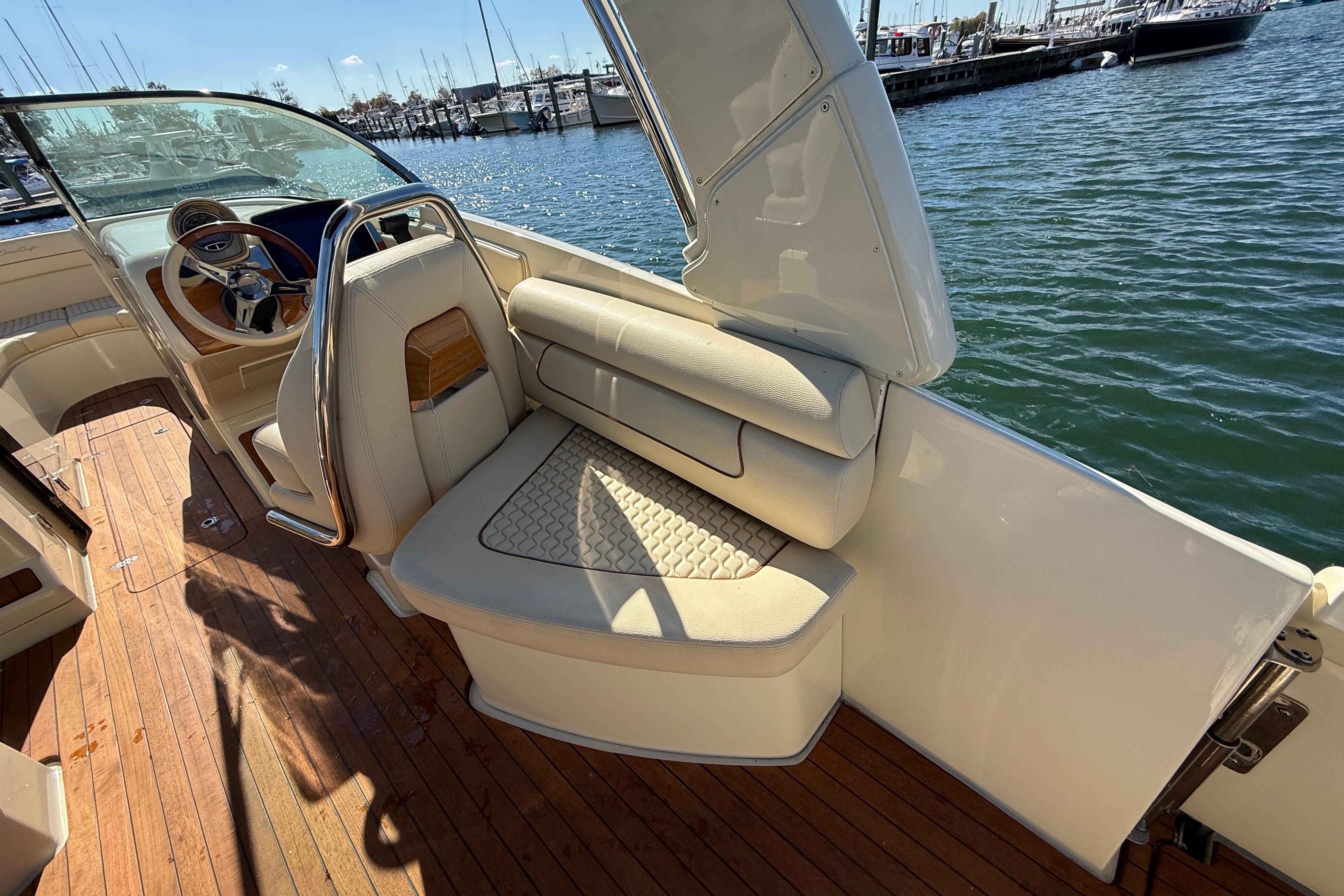 2019 Chris-Craft Launch 28 GT-9