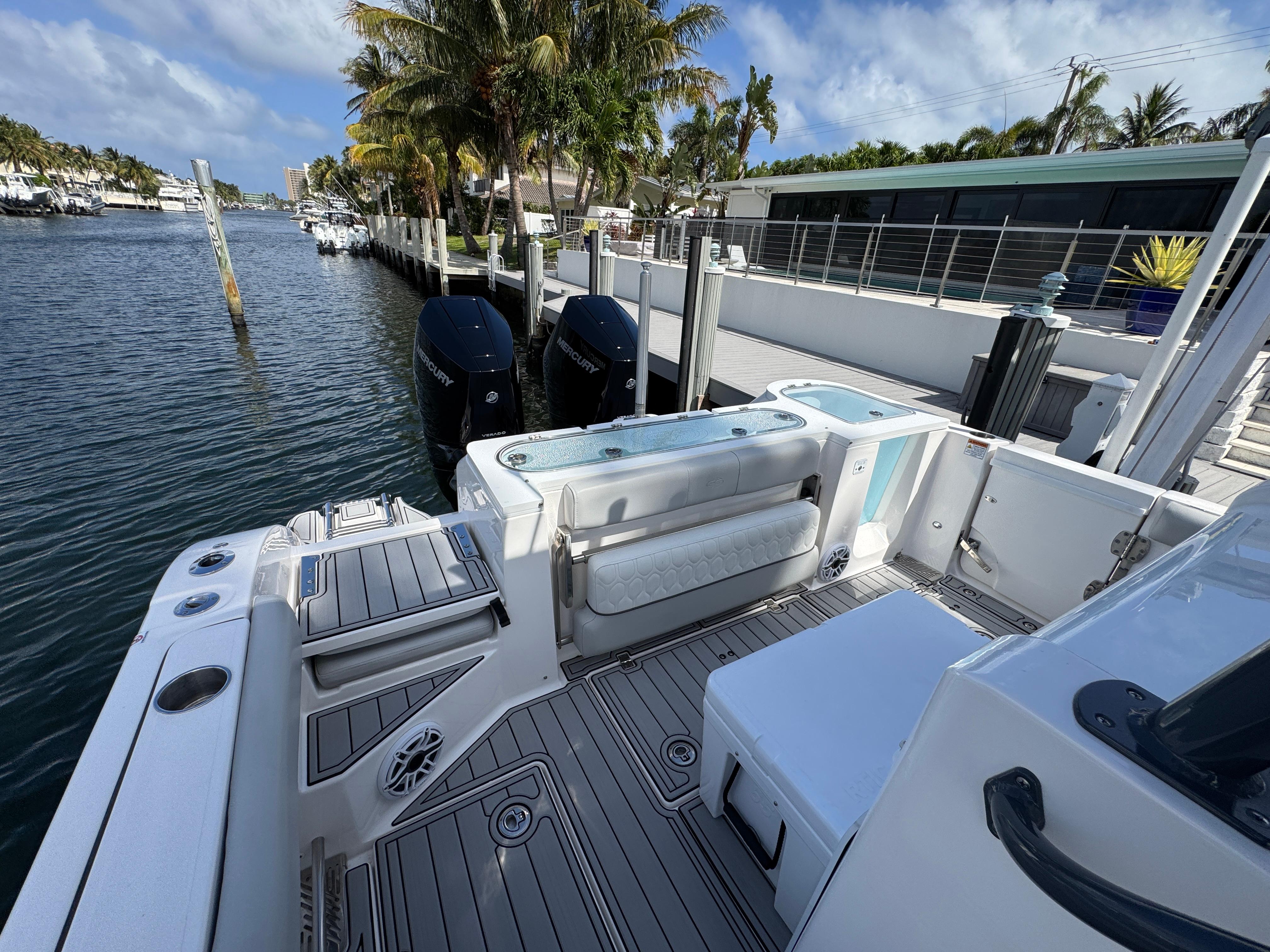 2023-sea-fox-328-commander-power-9738404-20250404091812135-1_XLARGE