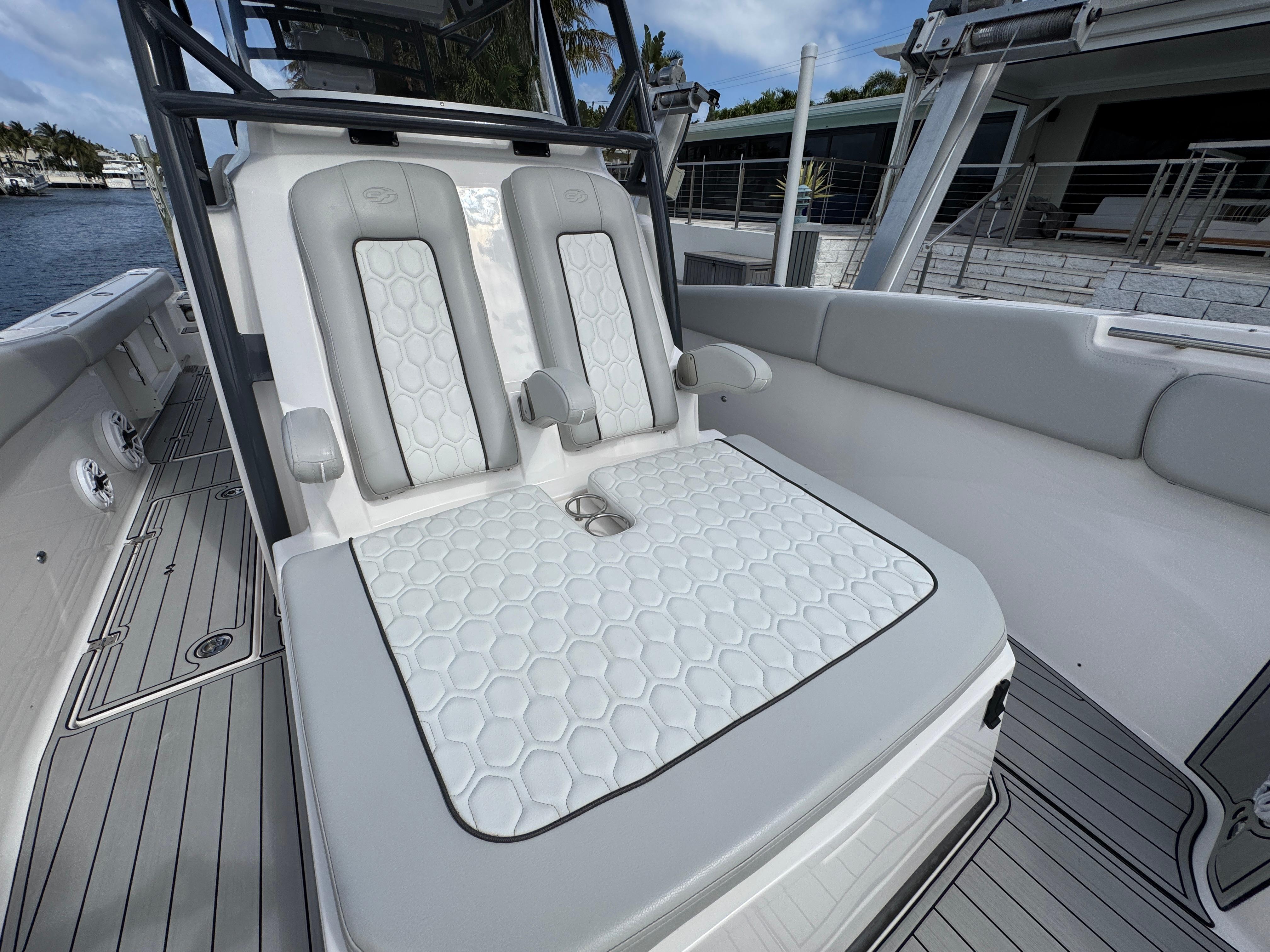 2023-sea-fox-328-commander-power-9738404-20250404091932887-1_XLARGE