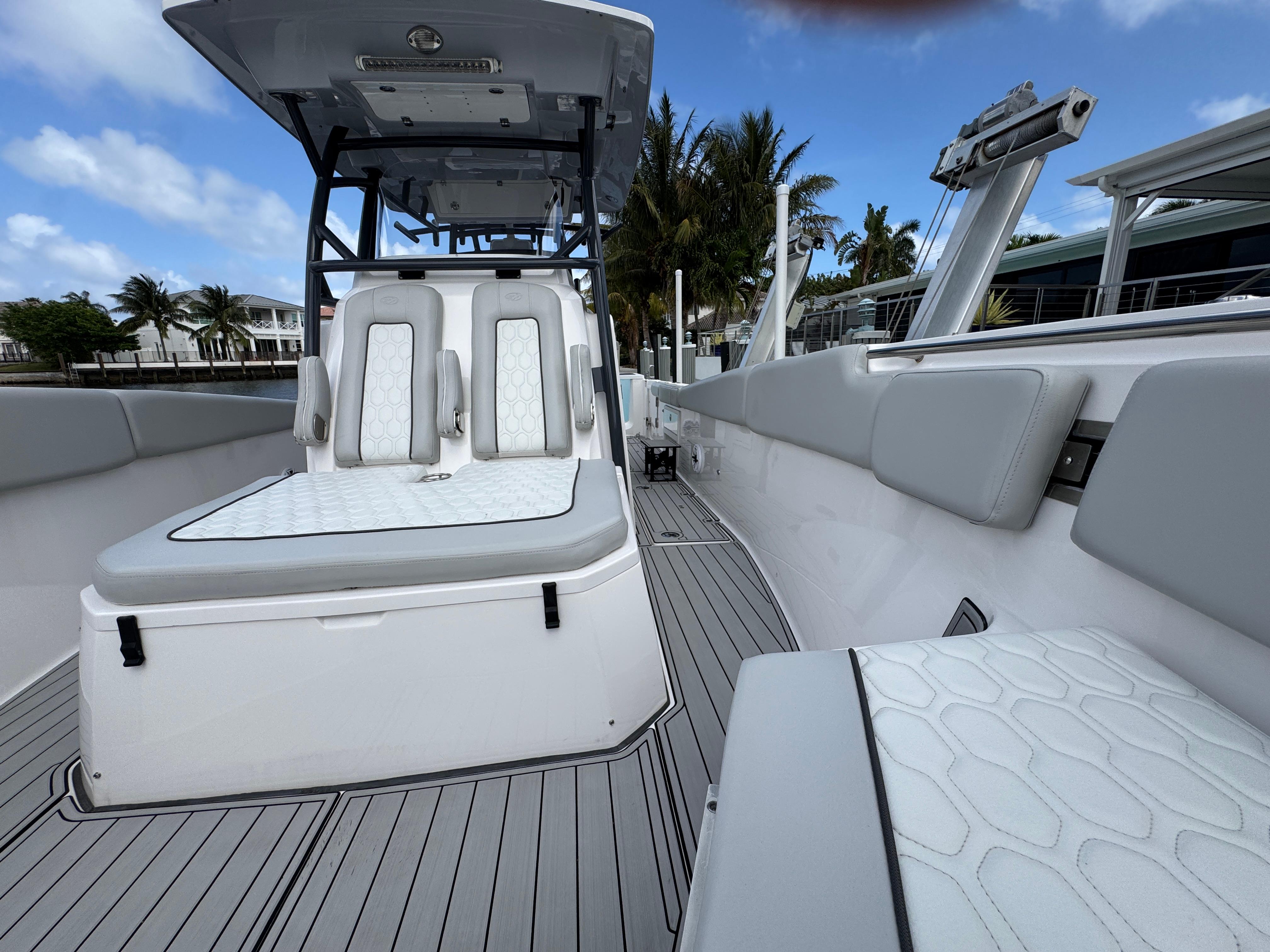 2023-sea-fox-328-commander-power-9738404-20250404091955691-1_XLARGE