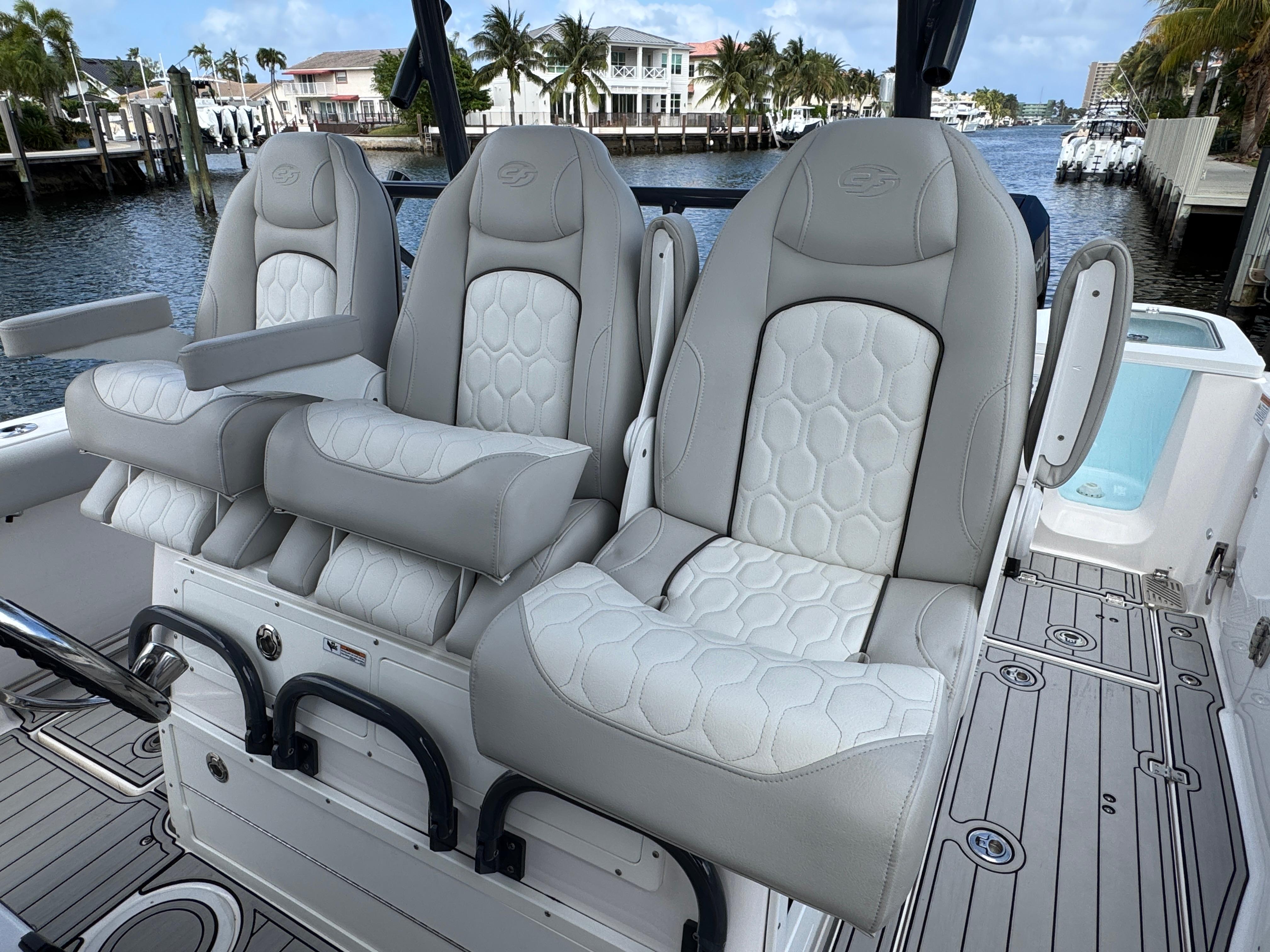 2023-sea-fox-328-commander-power-9738404-20250404092026959-1_XLARGE