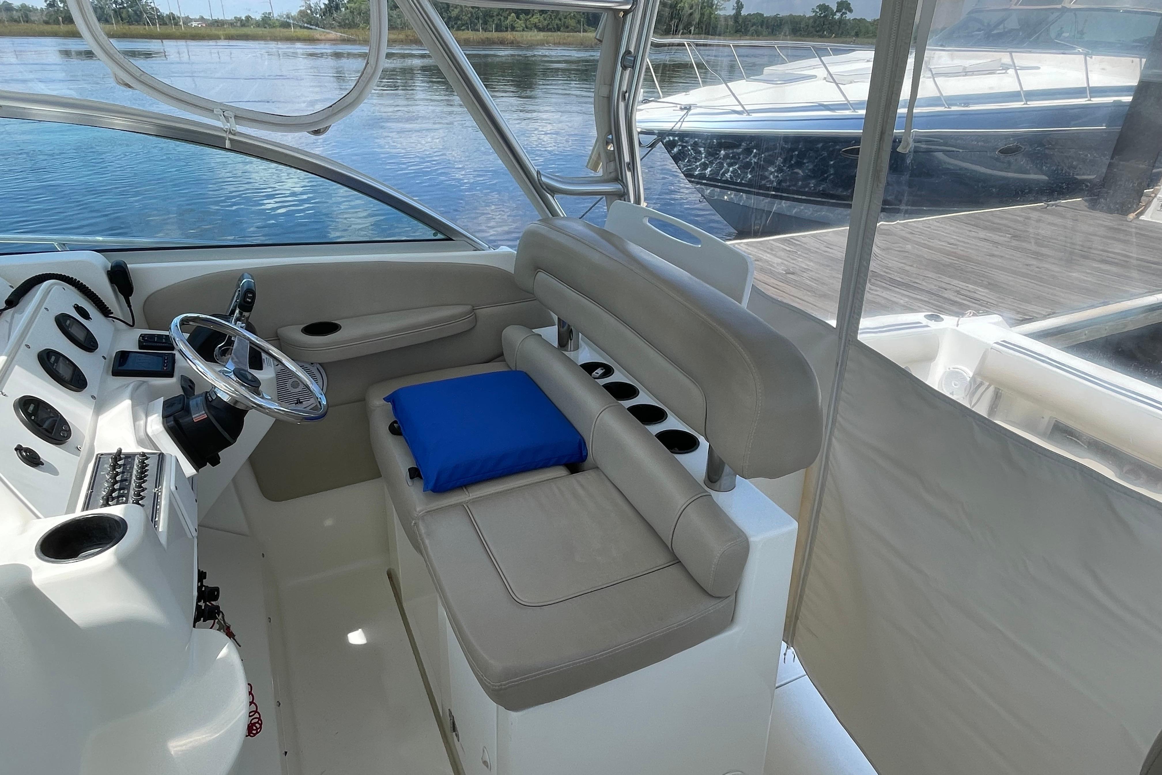 Boat image 9