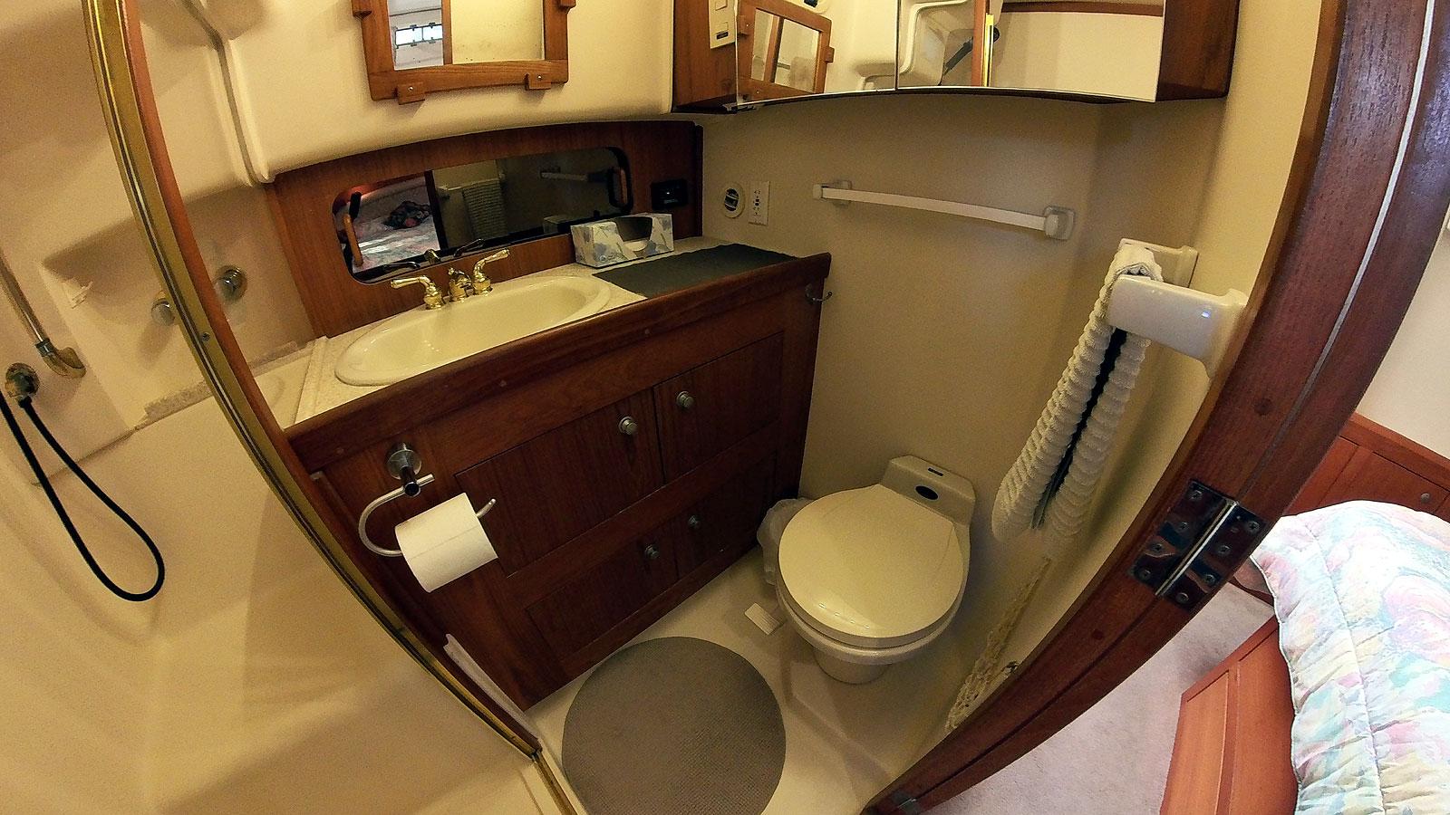 1999-mainship-430-aft-cabin-3sr-power-9758443-976798393-0-140420251016-18