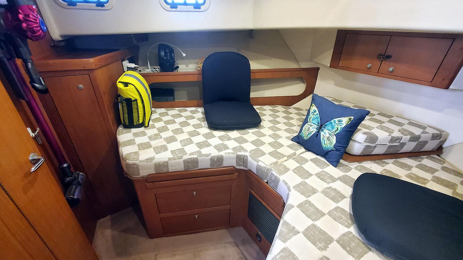 1999-mainship-430-aft-cabin-3sr-power-9758443-976798395-0-140420251016-20