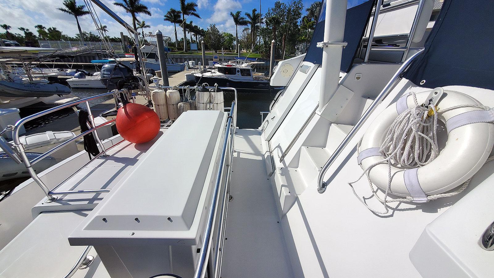 1999-mainship-430-aft-cabin-3sr-power-9758443-976798428-0-140420251016-53