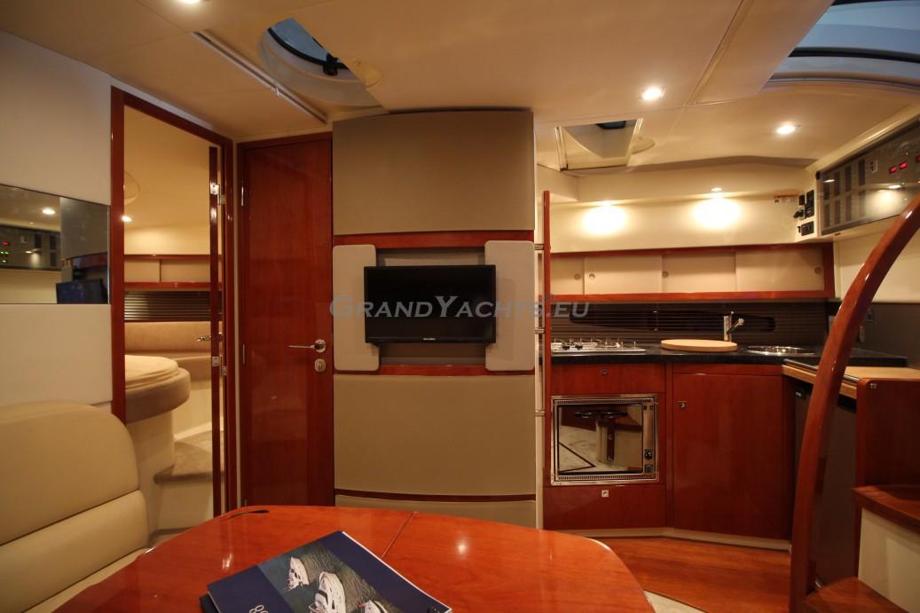 2008 Fairline Targa 38 large 44