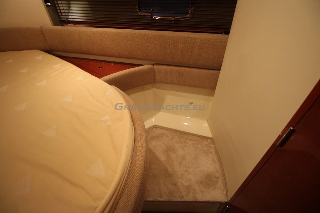 2008 Fairline Targa 38 large 52