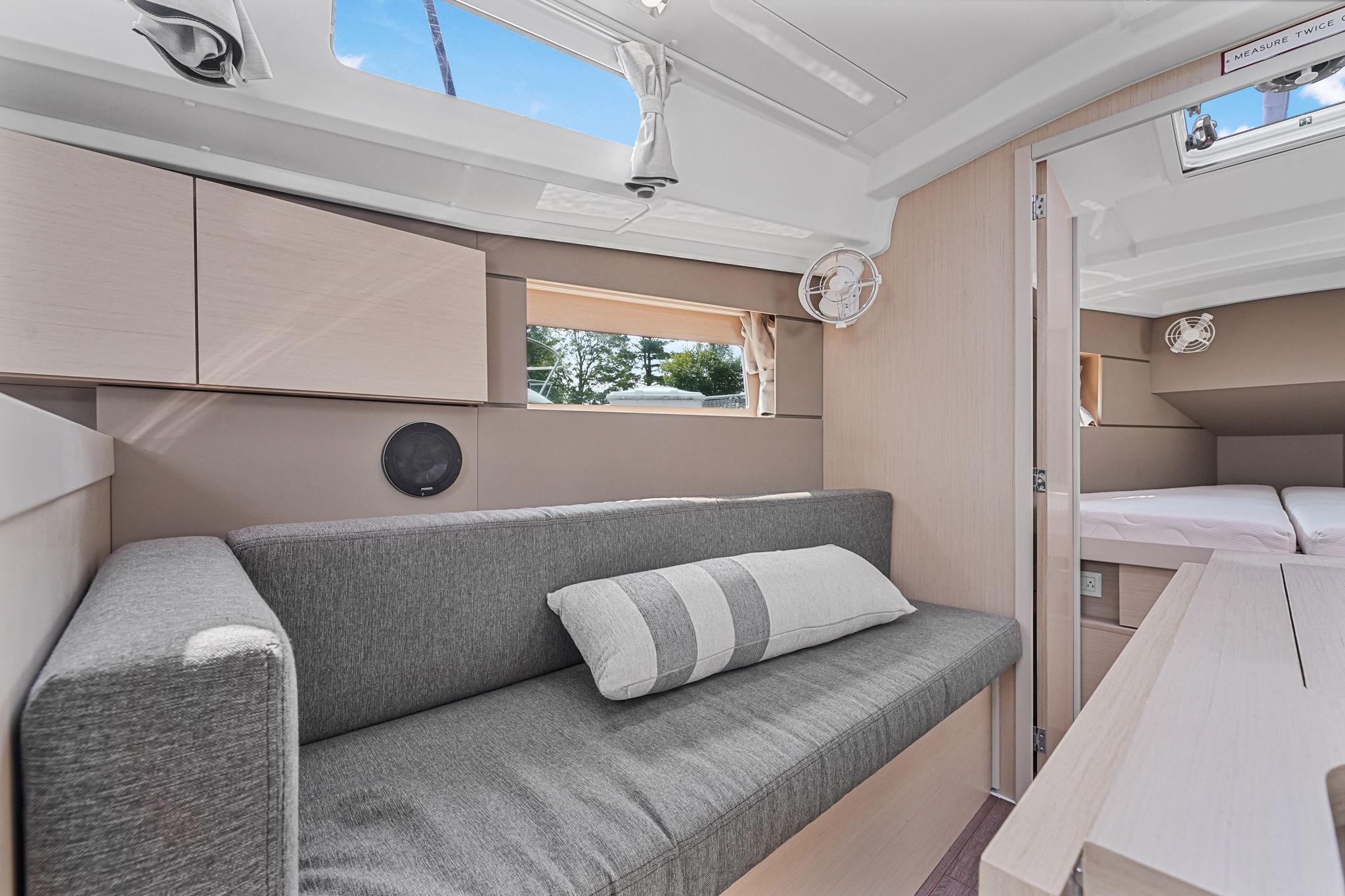 Yacht Photos Pics