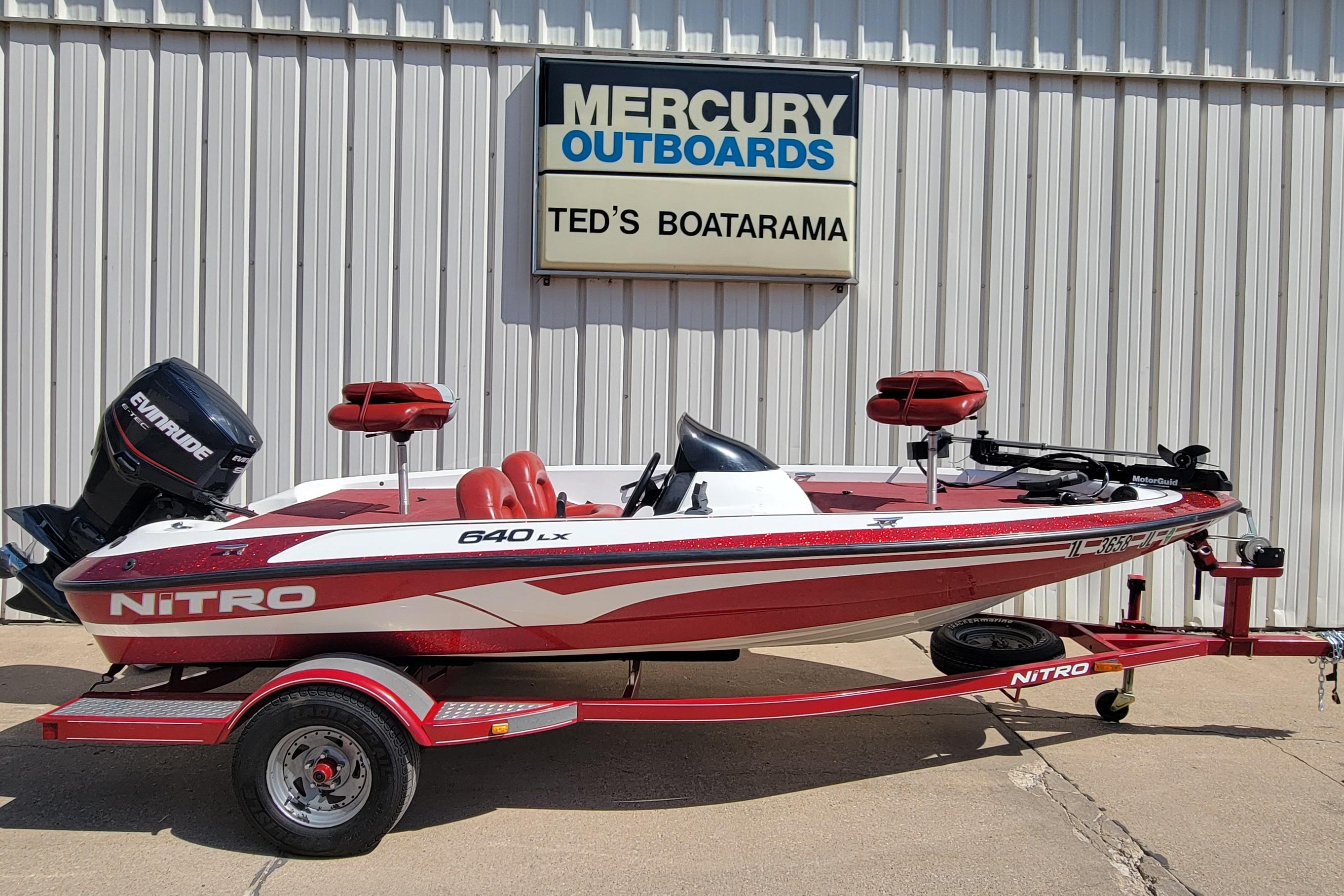 2000 Nitro 640LX boat with Evinrude motor at Ted's Boatarama dealership.