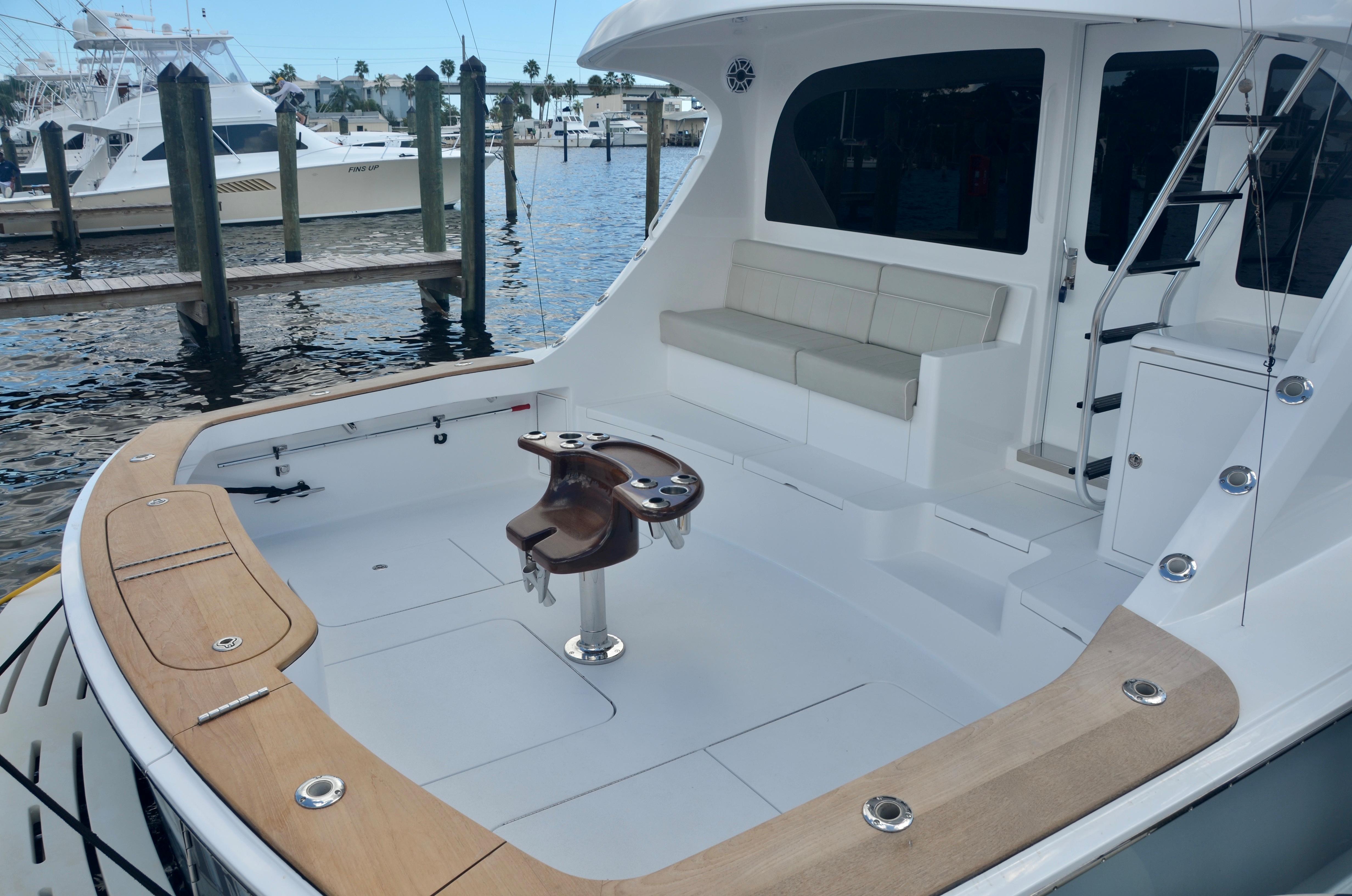 Hatteras 59 Change Order-Cockpit