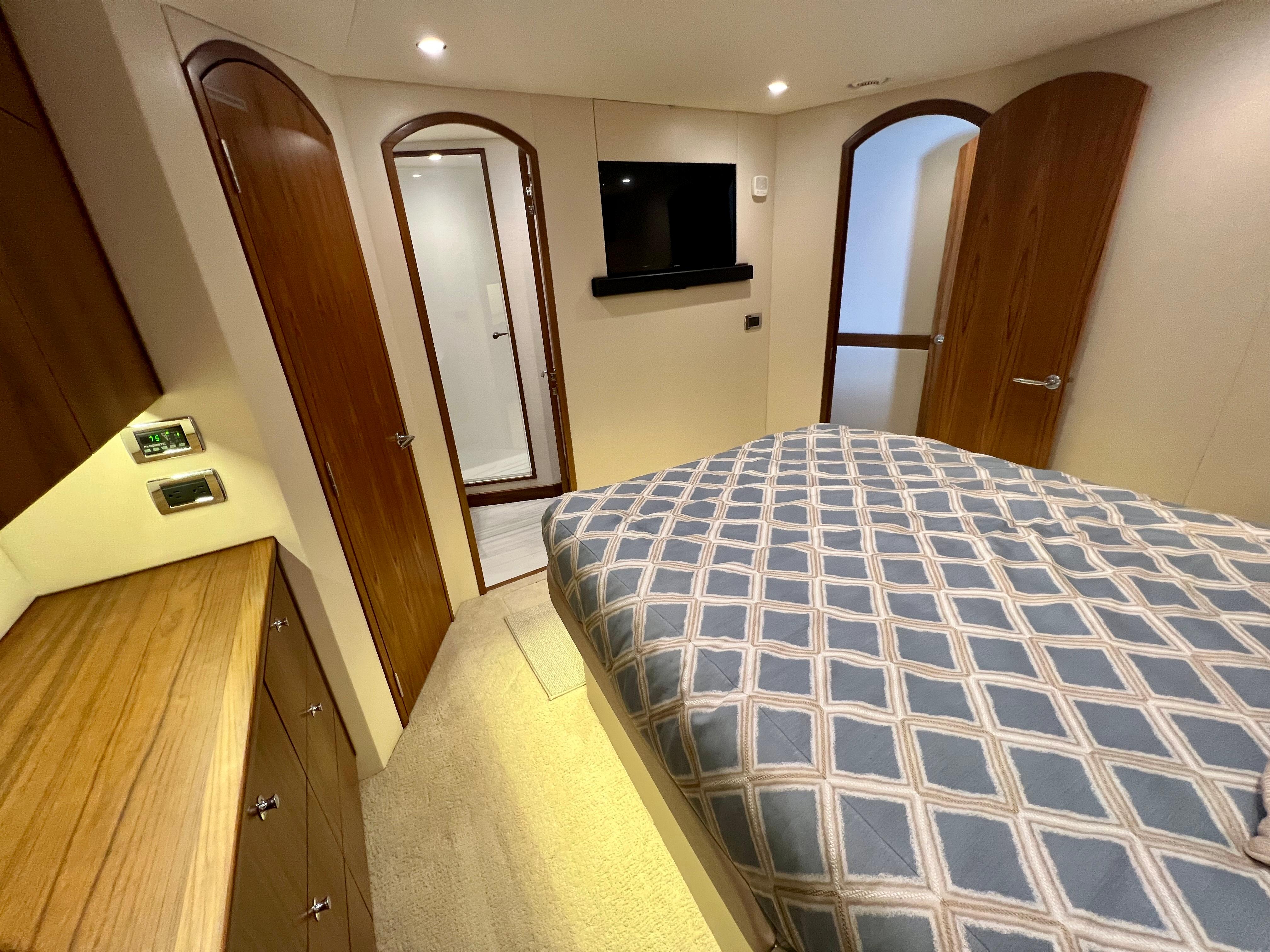 Hatteras 59 Change Order-Master Stateroom