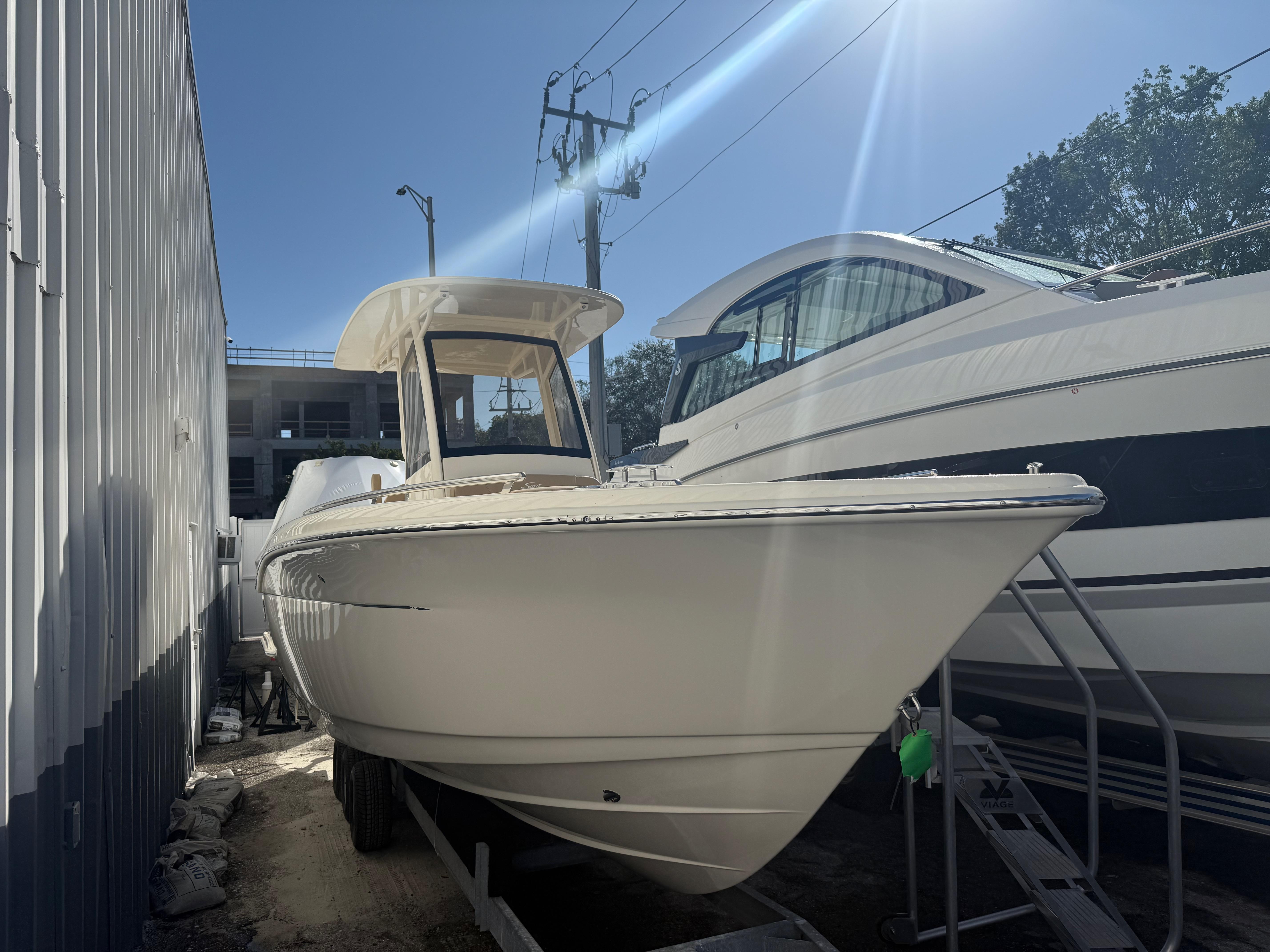 2025 Scout 240 XSF