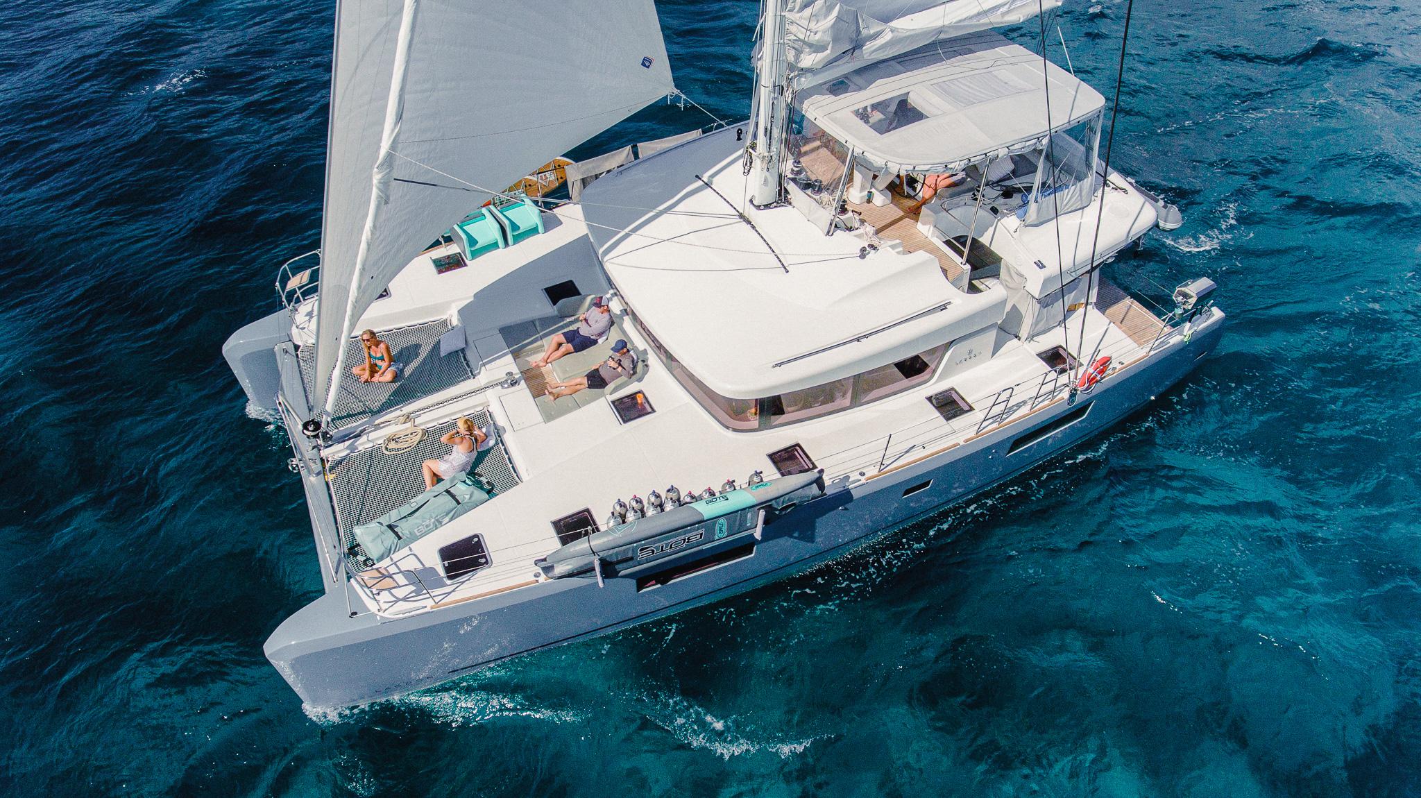 Liquid Zen Yacht Photos Pics Under Sail in the Caribbean Sea