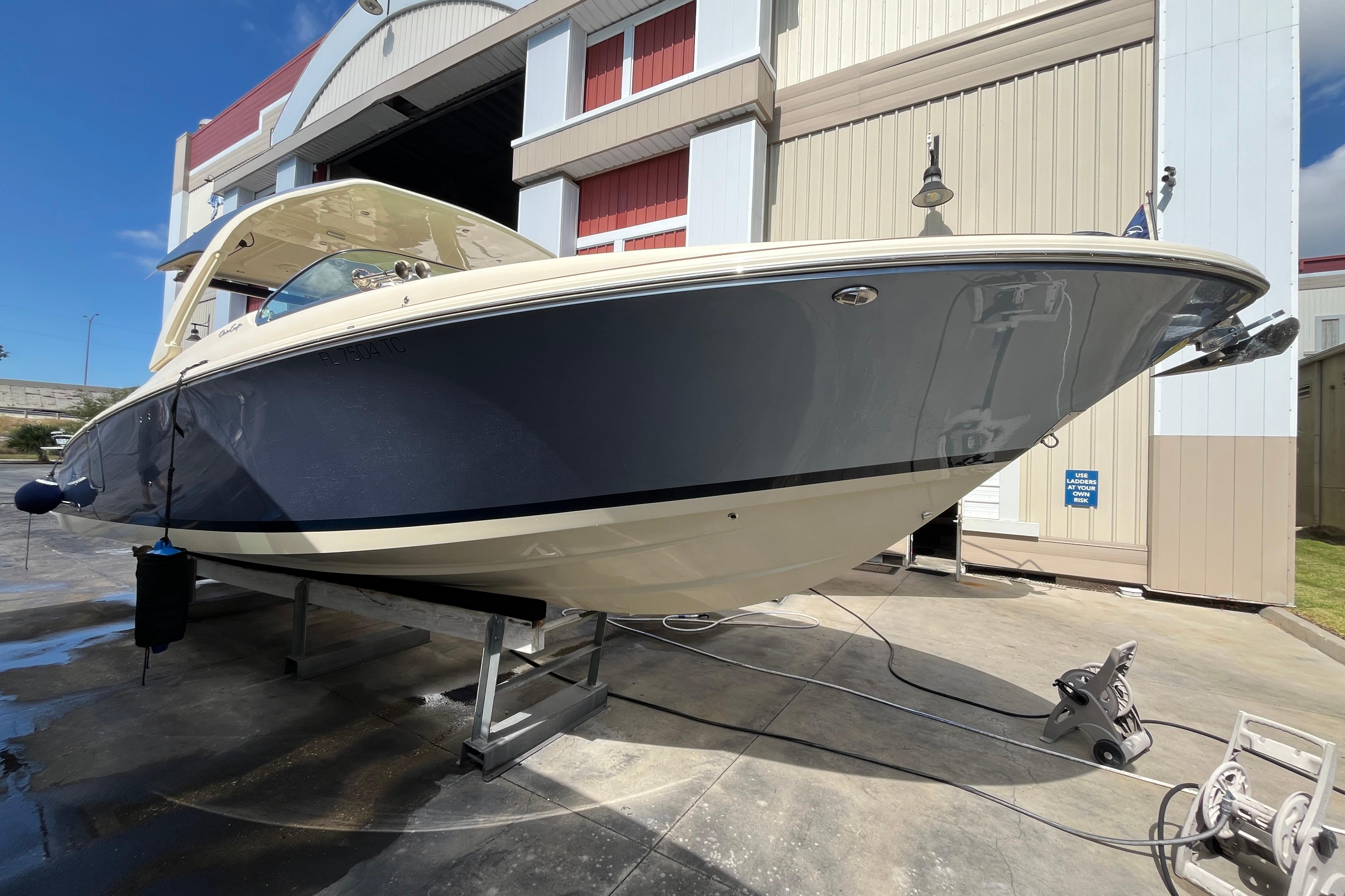 2022 Chris-Craft Launch 35 GT I/O-8