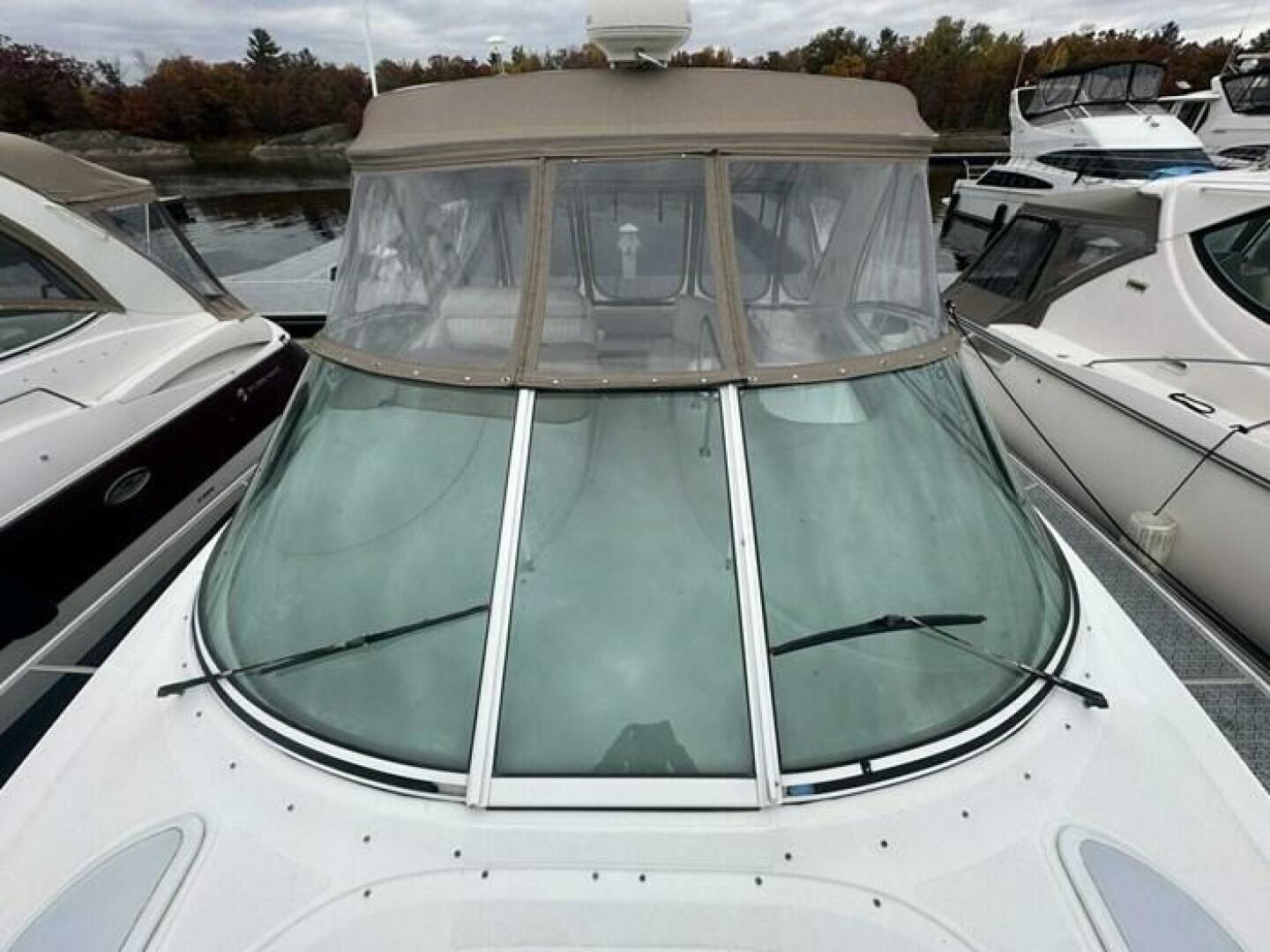 2001-cruisers-yachts-3672-express-power-9808465-20250523140314181-1_XLARGE