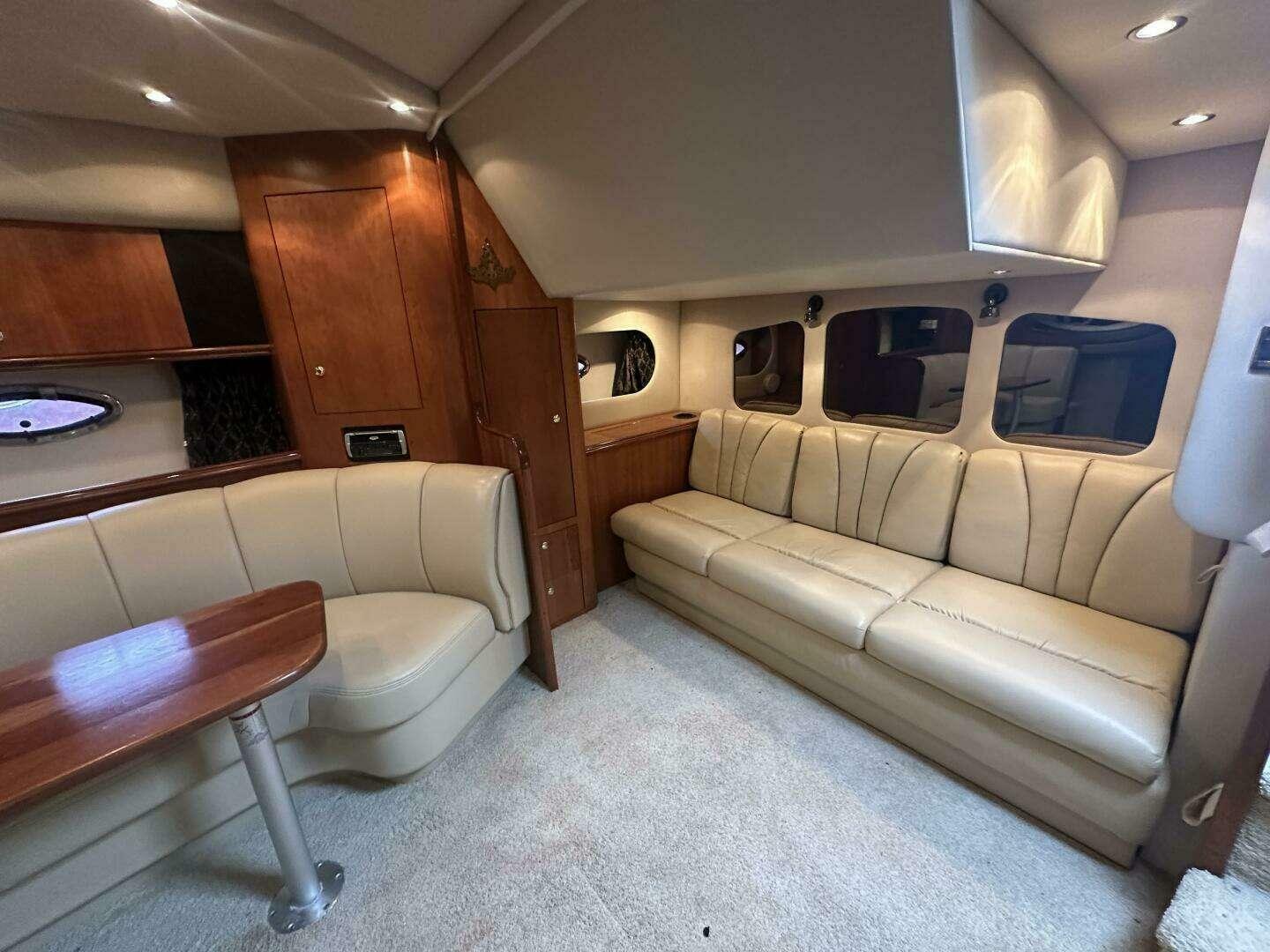 2001-cruisers-yachts-3672-express-power-9808465-20250523140351083-1_XLARGE