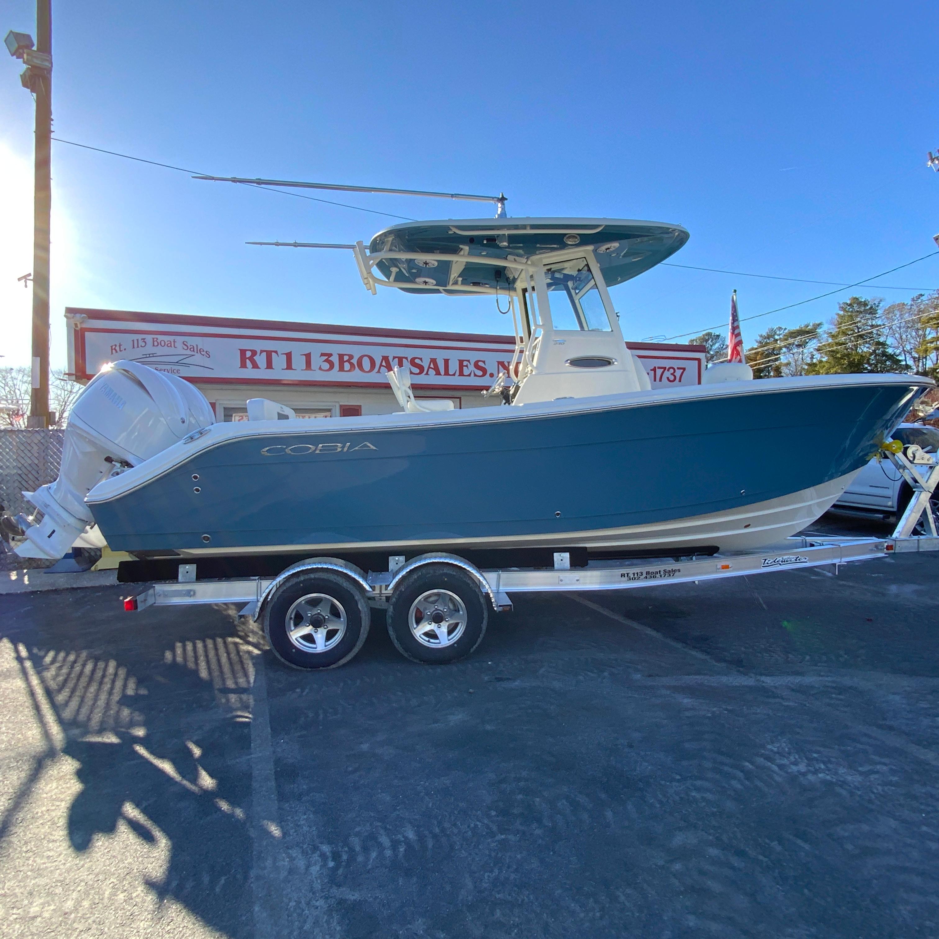 2025 Cobia 240 Center Console