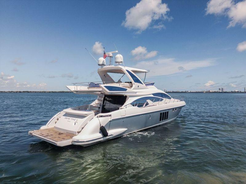 2016 Azimut