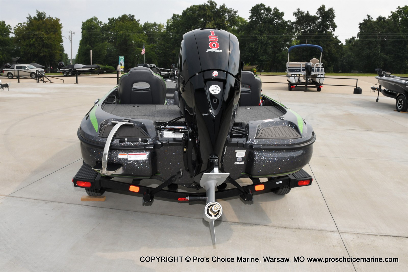 2022 Nitro boat for sale, model of the boat is Z18 Pro Package w/150HP Pro-XS & Image # 39 of 50