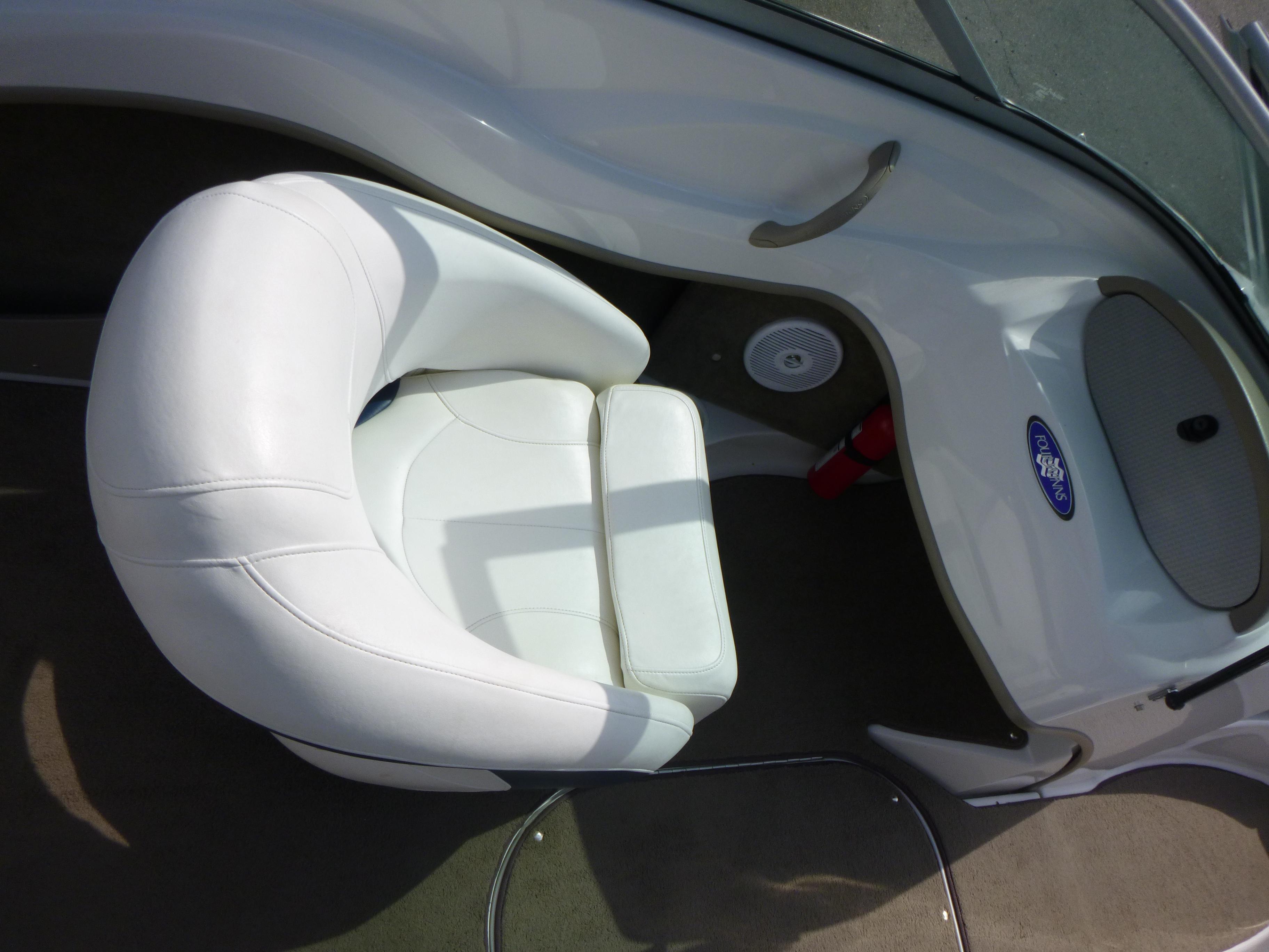 2007 Four Winns 180 Horizon Gallery