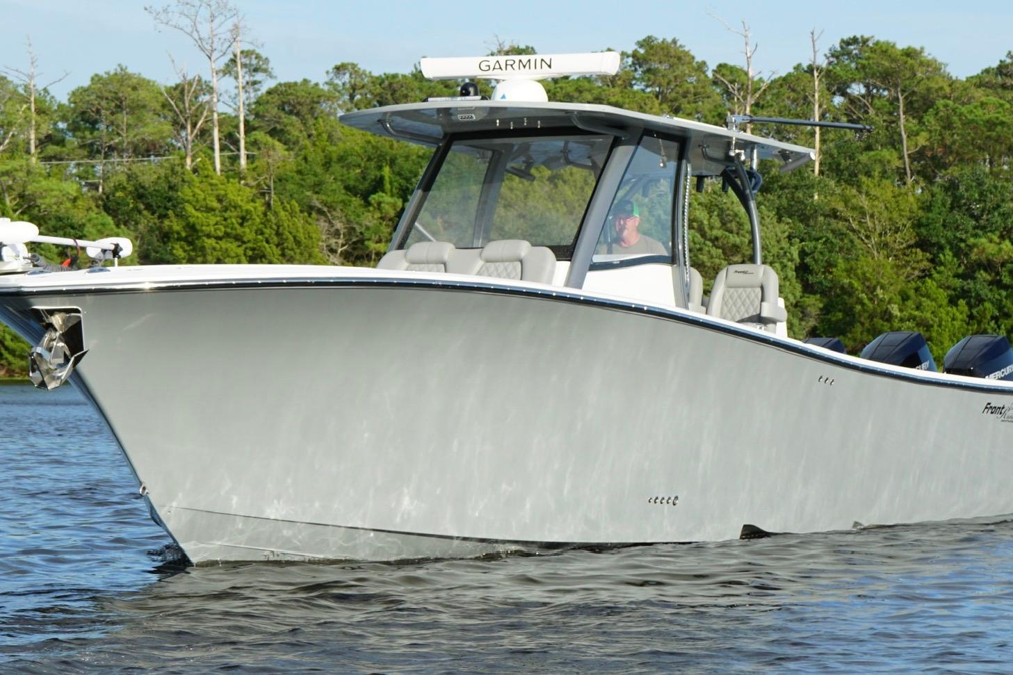 2024 Front Runner 39 Center Console - Image 6