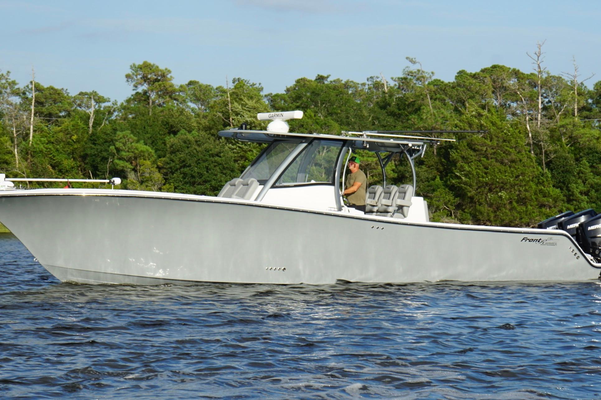 2024 Front Runner 39 Center Console - Image 7