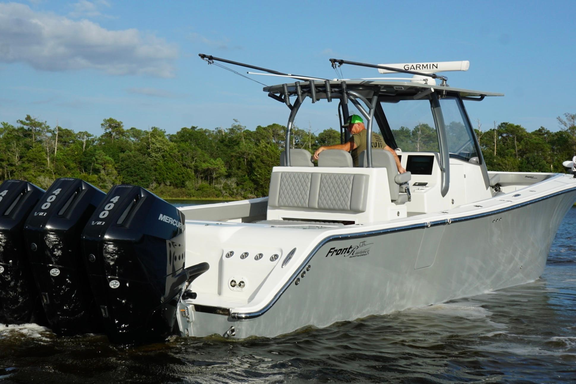 2024 Front Runner 39 Center Console - Image 8