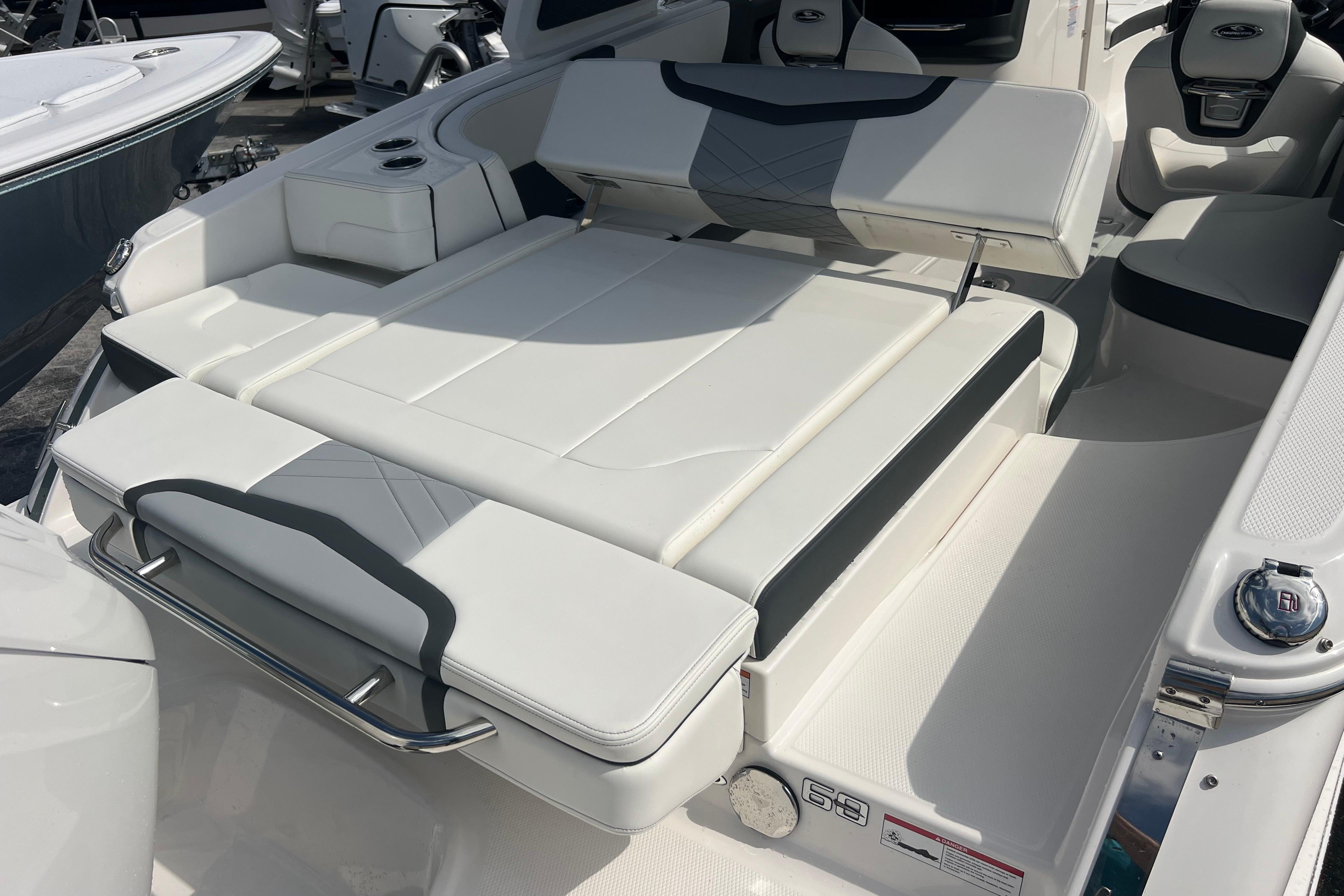 2025 Chaparral 270 OSX-9