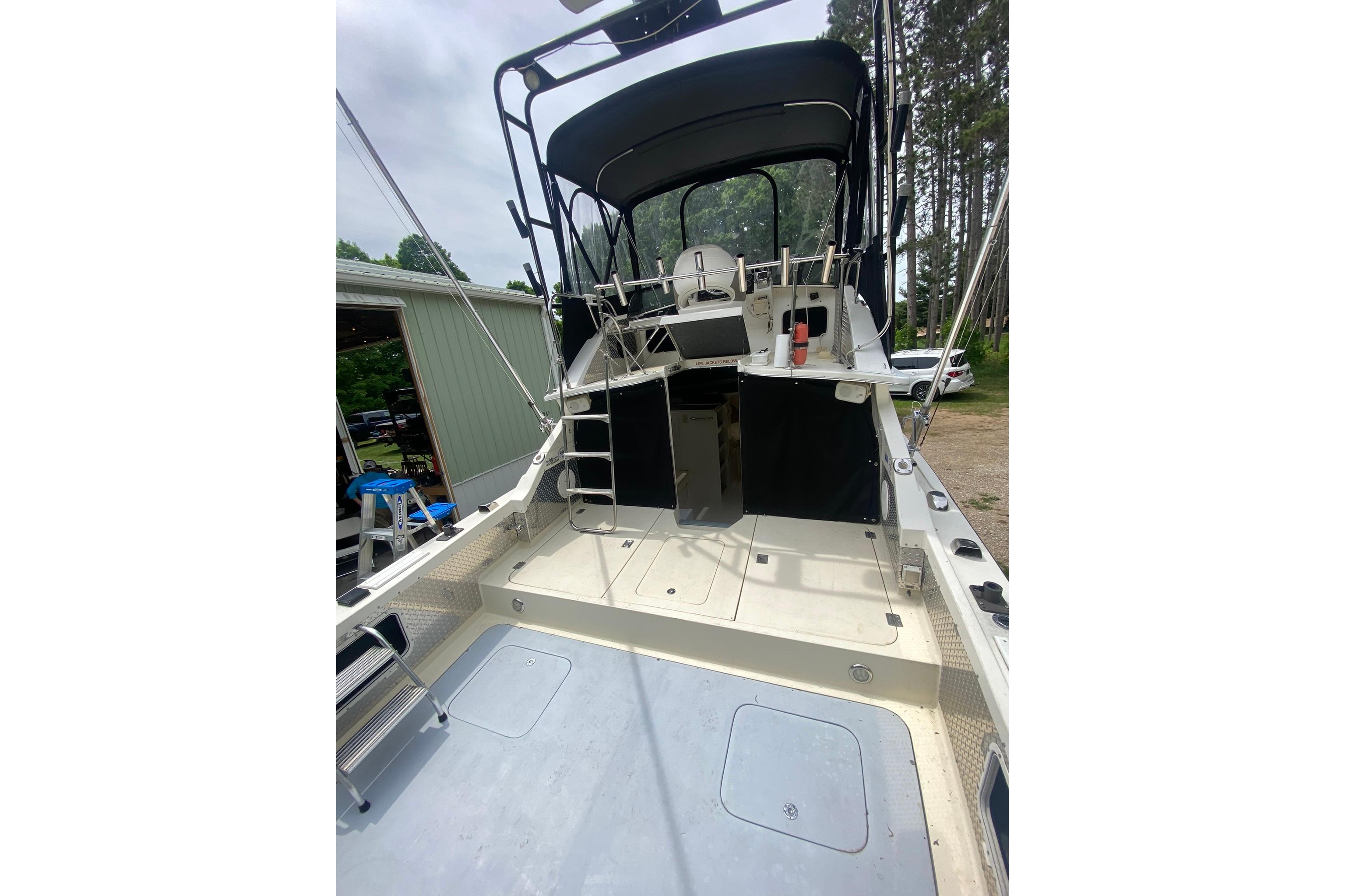 MI 10581 RR Knot 10 Yacht Sales MI 10581 RR Knot 10 Yacht Sales