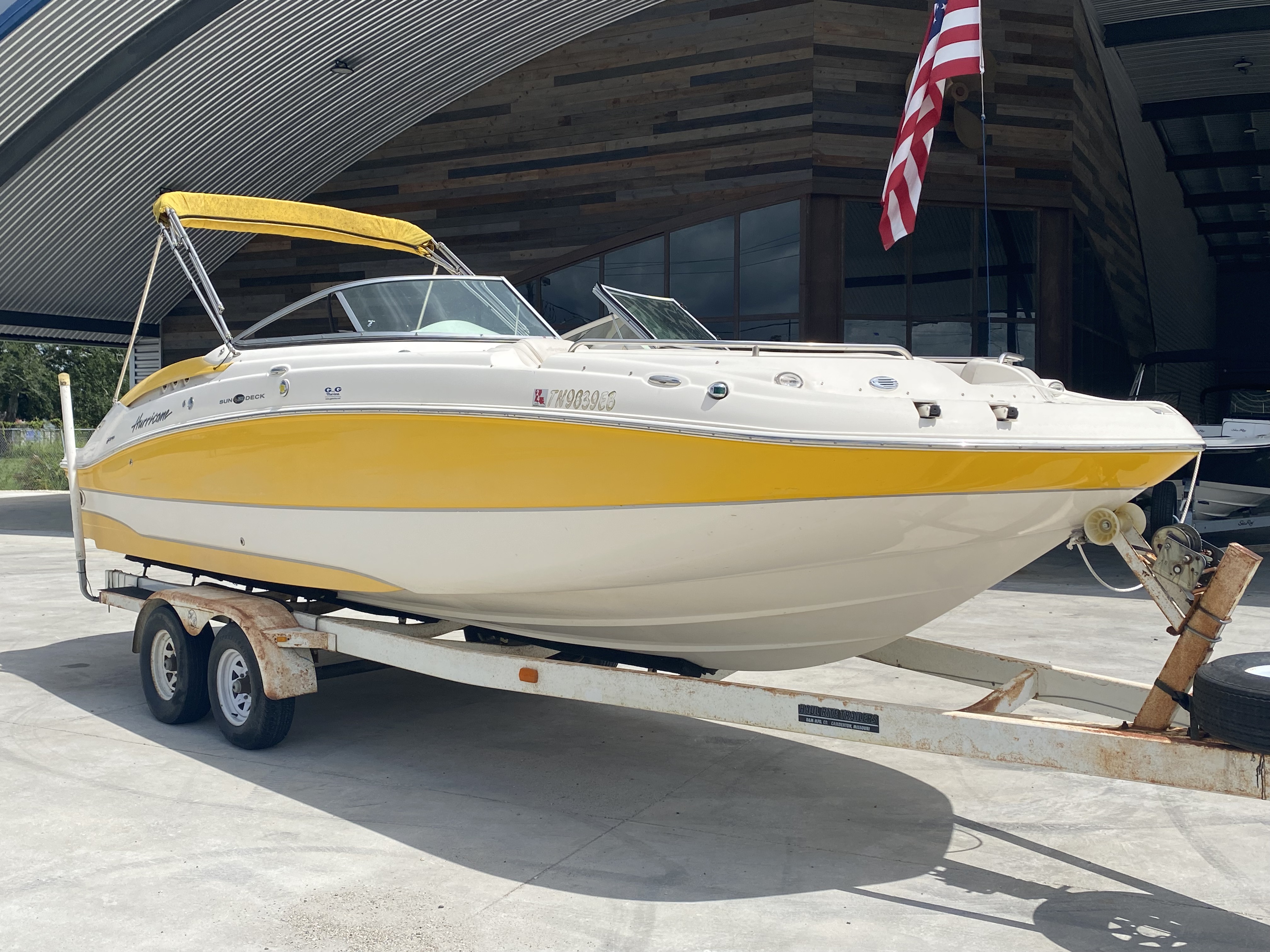 2008 Hurricane boat for sale, model of the boat is Sun Deck 2600 & Image # 3 of 15