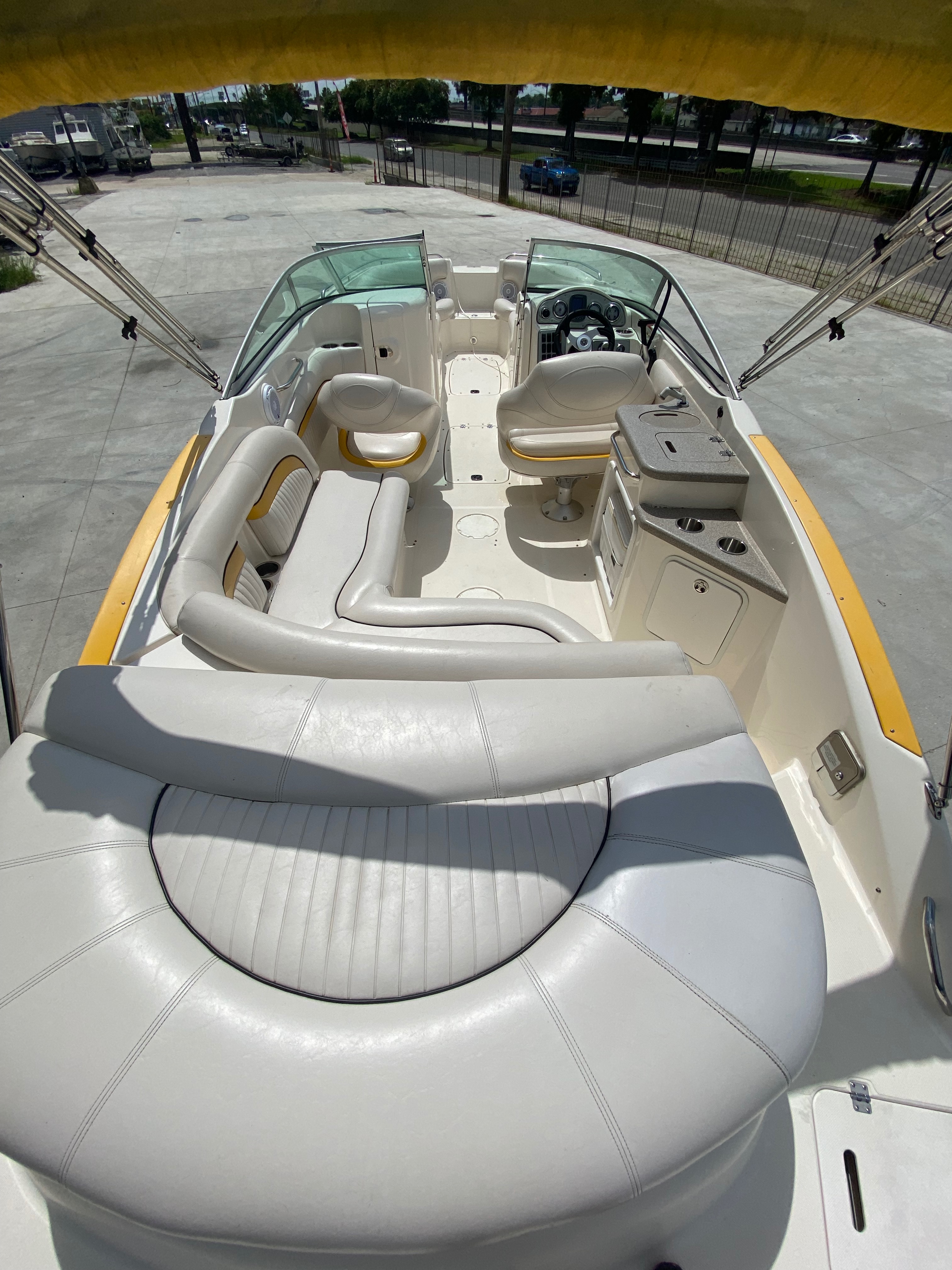 2008 Hurricane boat for sale, model of the boat is Sun Deck 2600 & Image # 12 of 15
