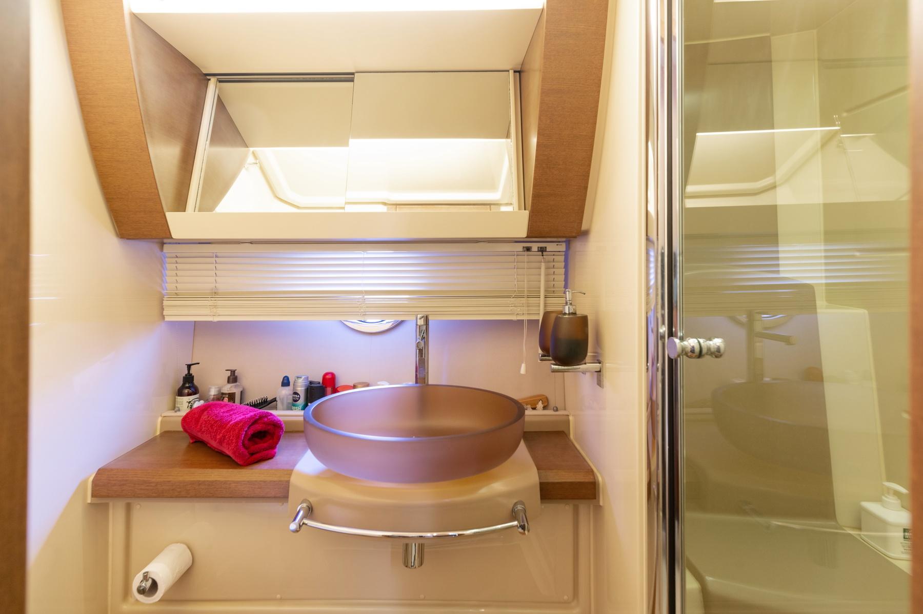 Yacht Photos Pics