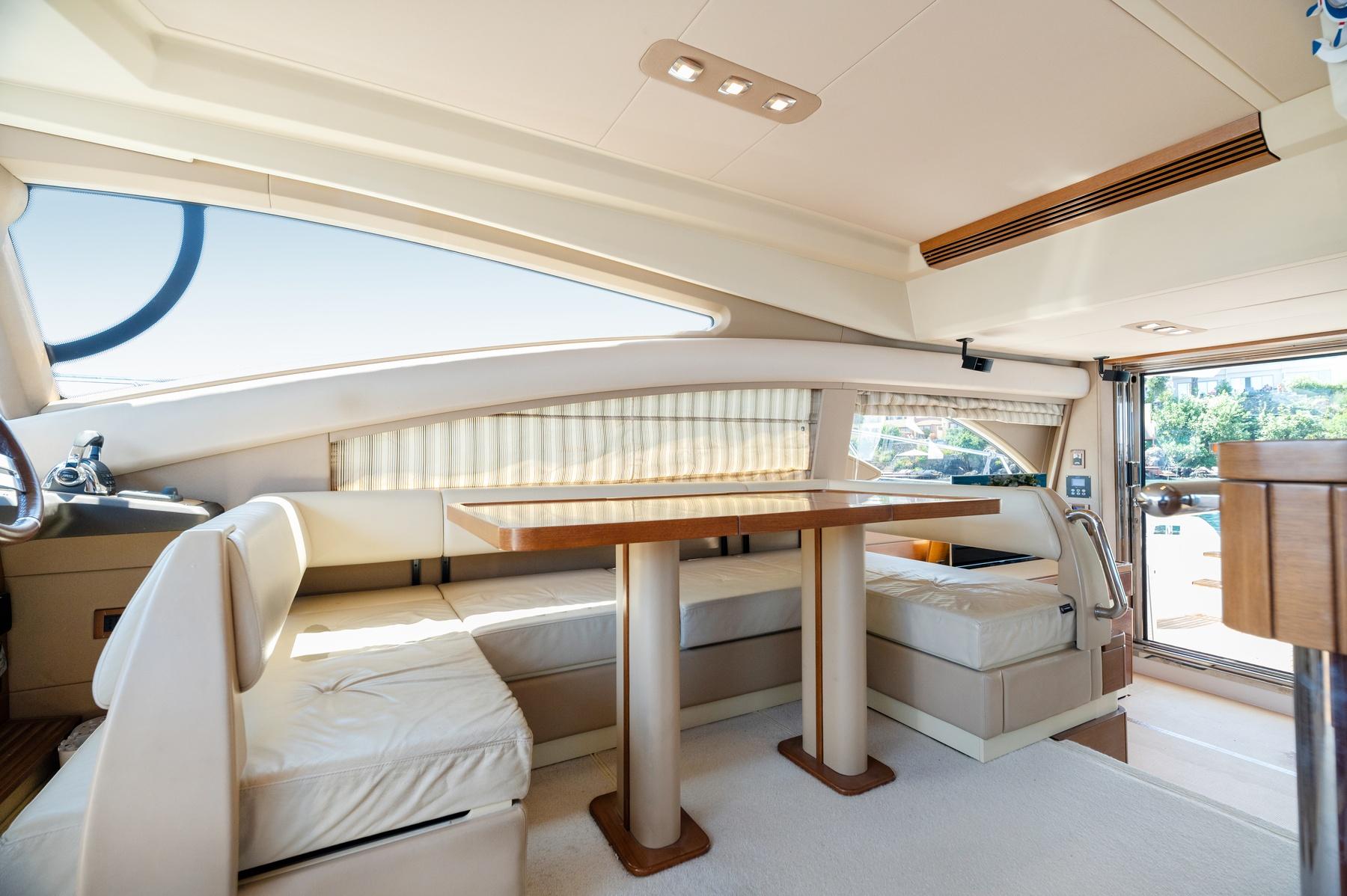 Yacht Photos Pics