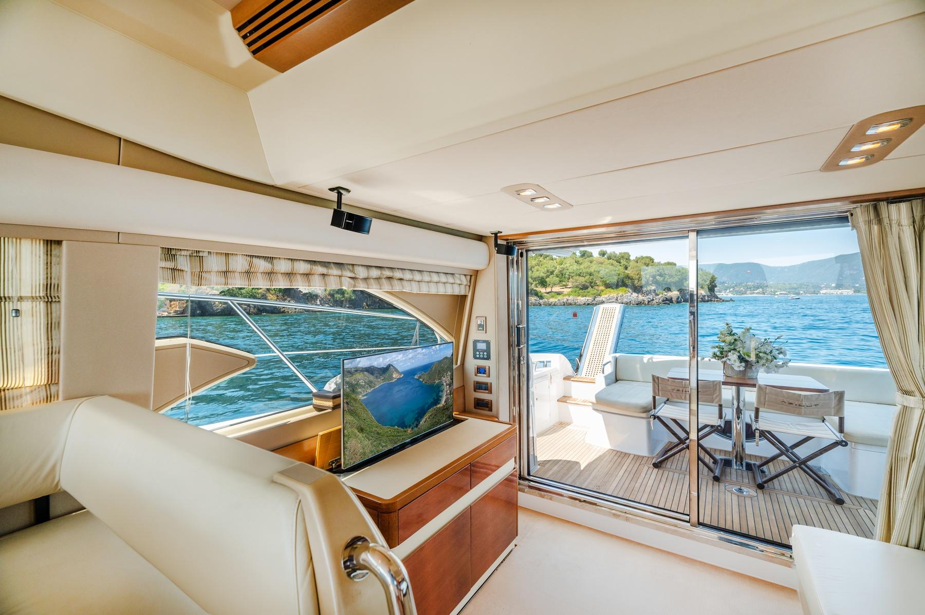 Yacht Photos Pics