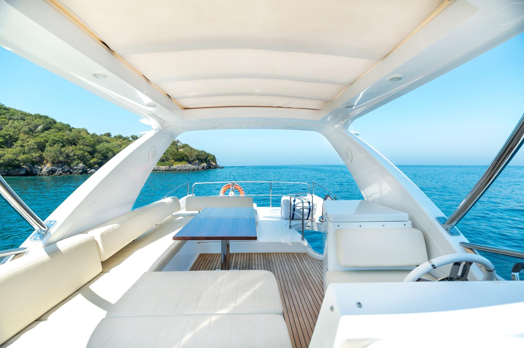 Yacht Photos Pics