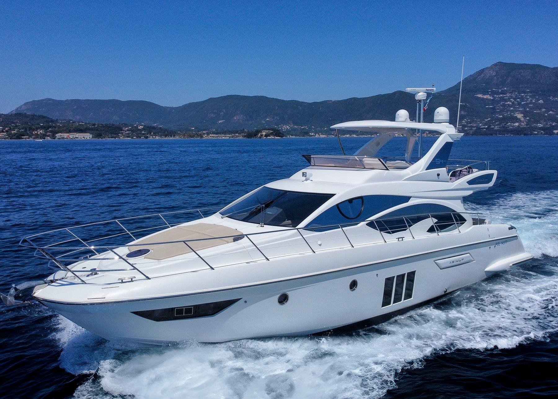 Yacht Photos Pics