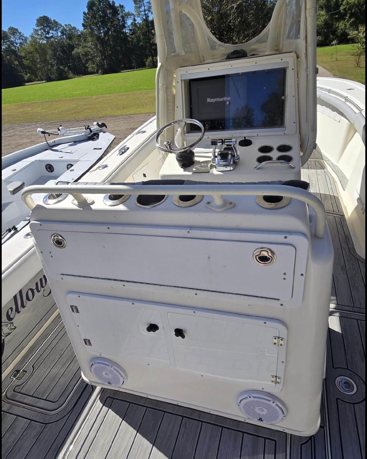 2011-yellowfin-29-offshore-power-9758511-20250414115609052-1_XLARGE