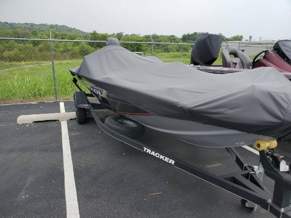 2020 Tracker Boats boat for sale, model of the boat is Pro Team 175 TXW & Image # 3 of 8