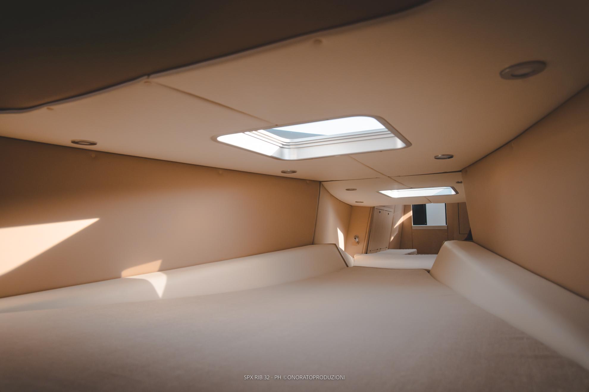 SPX RIB-32 Dinette 2025 -FL-US-8358518 | Thumbnail