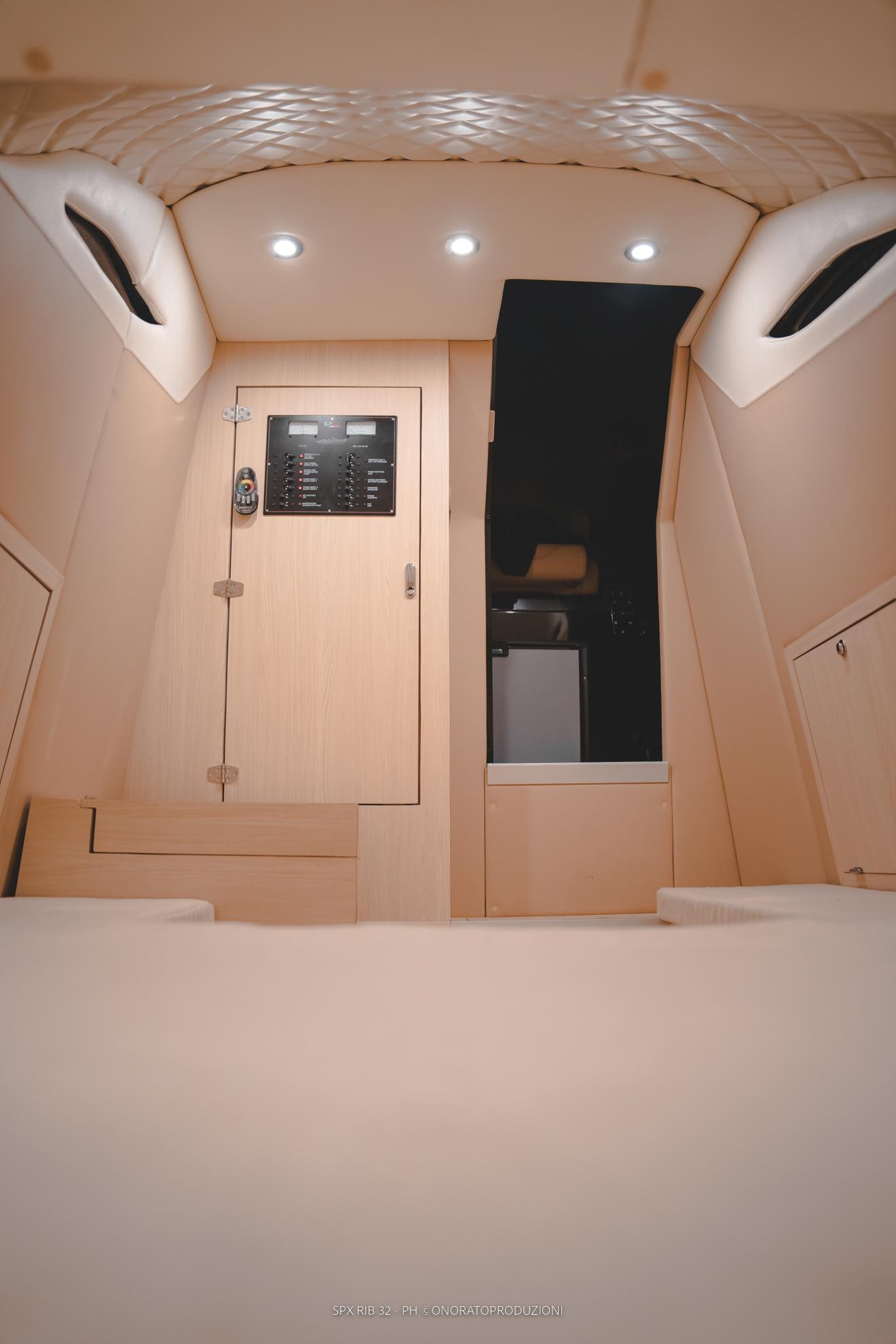 SPX RIB-32 Dinette 2025 -FL-US-8358518 | Thumbnail