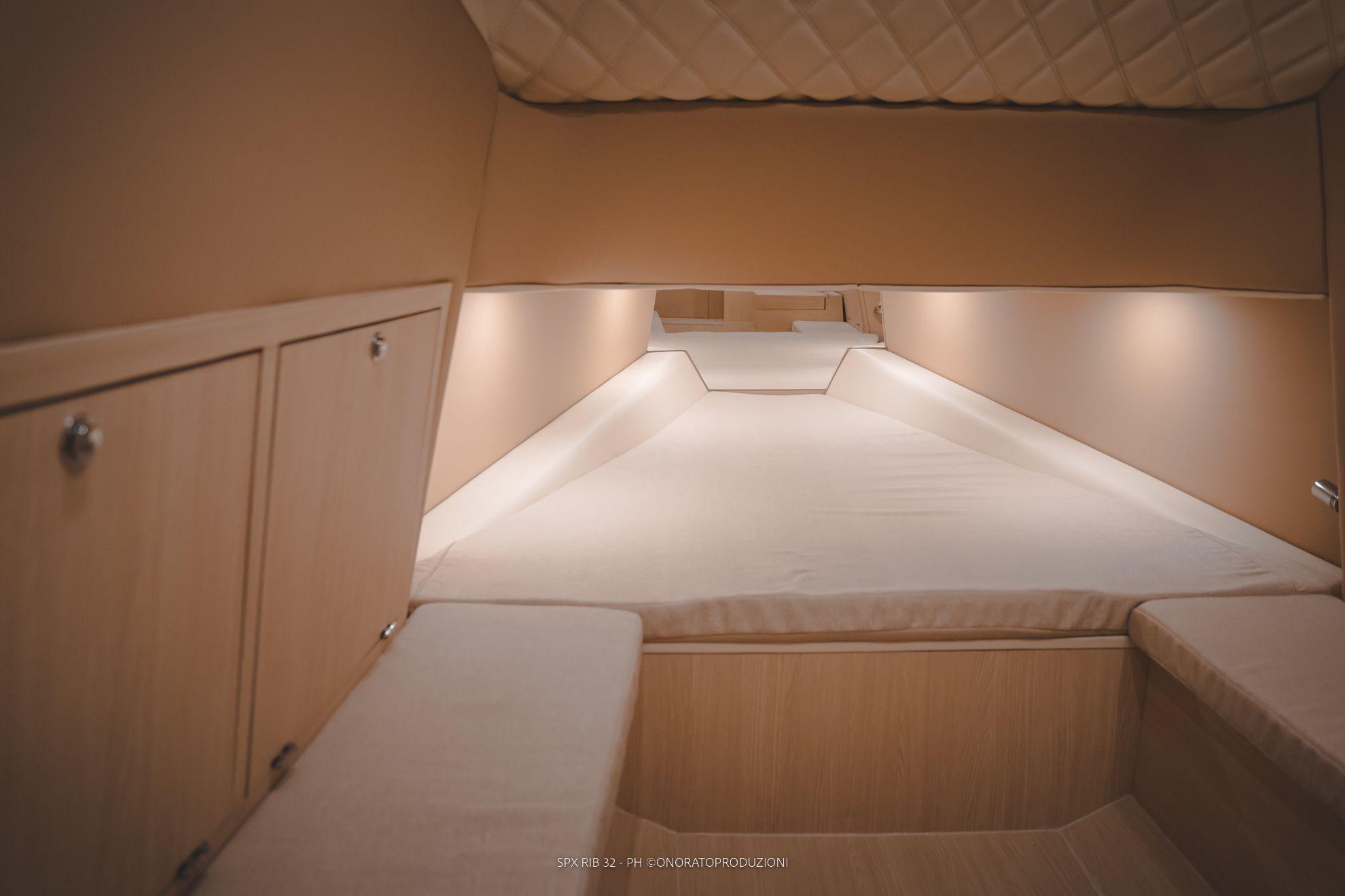 SPX RIB-32 Dinette 2025 -FL-US-8358518 | Thumbnail