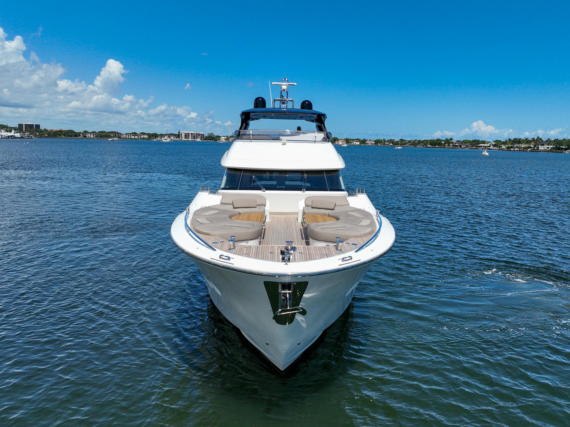 Monte Carlos Yachts 80 Panda - Arial Bow