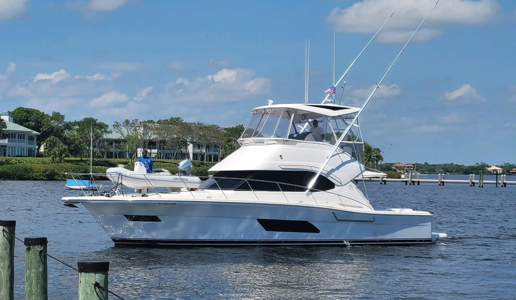 2016 Riviera 43 open flybridge