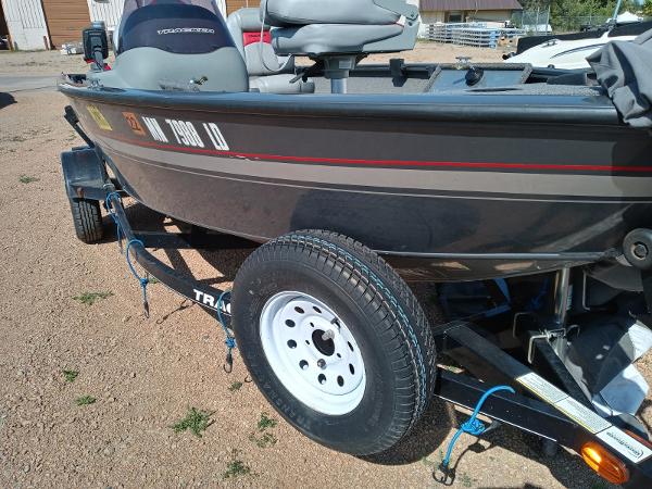 2014 Tracker Boats boat for sale, model of the boat is SGV16 SC & Image # 6 of 9