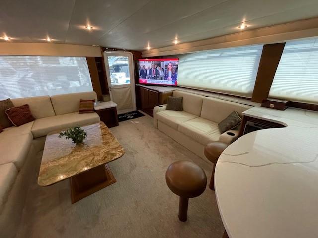Donzi-Z-65 Tounament Fisherman 1988 -NY-US-Luxurious interior of 1988 Donzi Z-65 Tournament Fisherman yacht with elegant seating and decor.-9438541 | Thumbnail