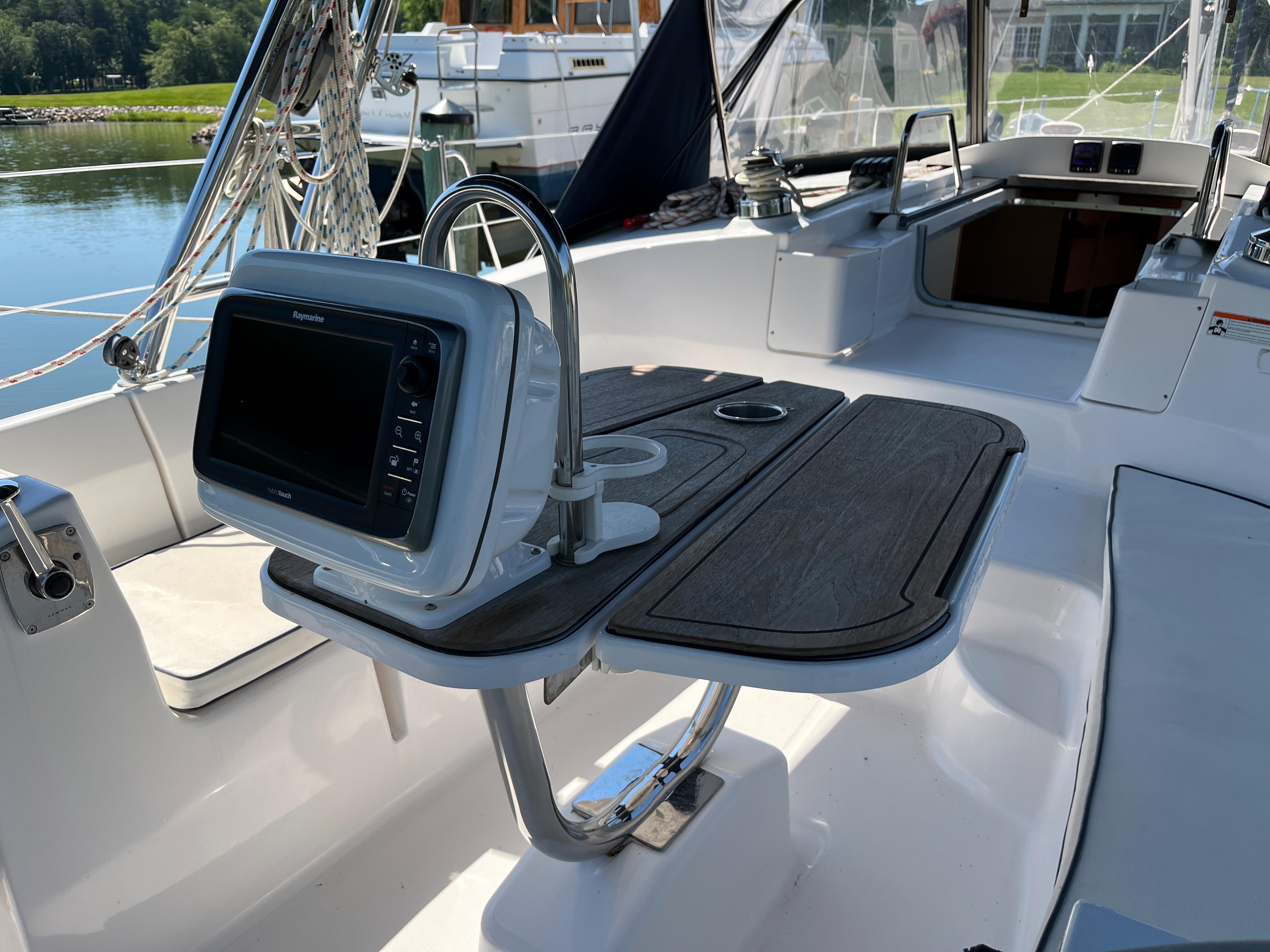 2013 Marlow-Hunter 40 For Sale | YaZu Yachting | Deltaville